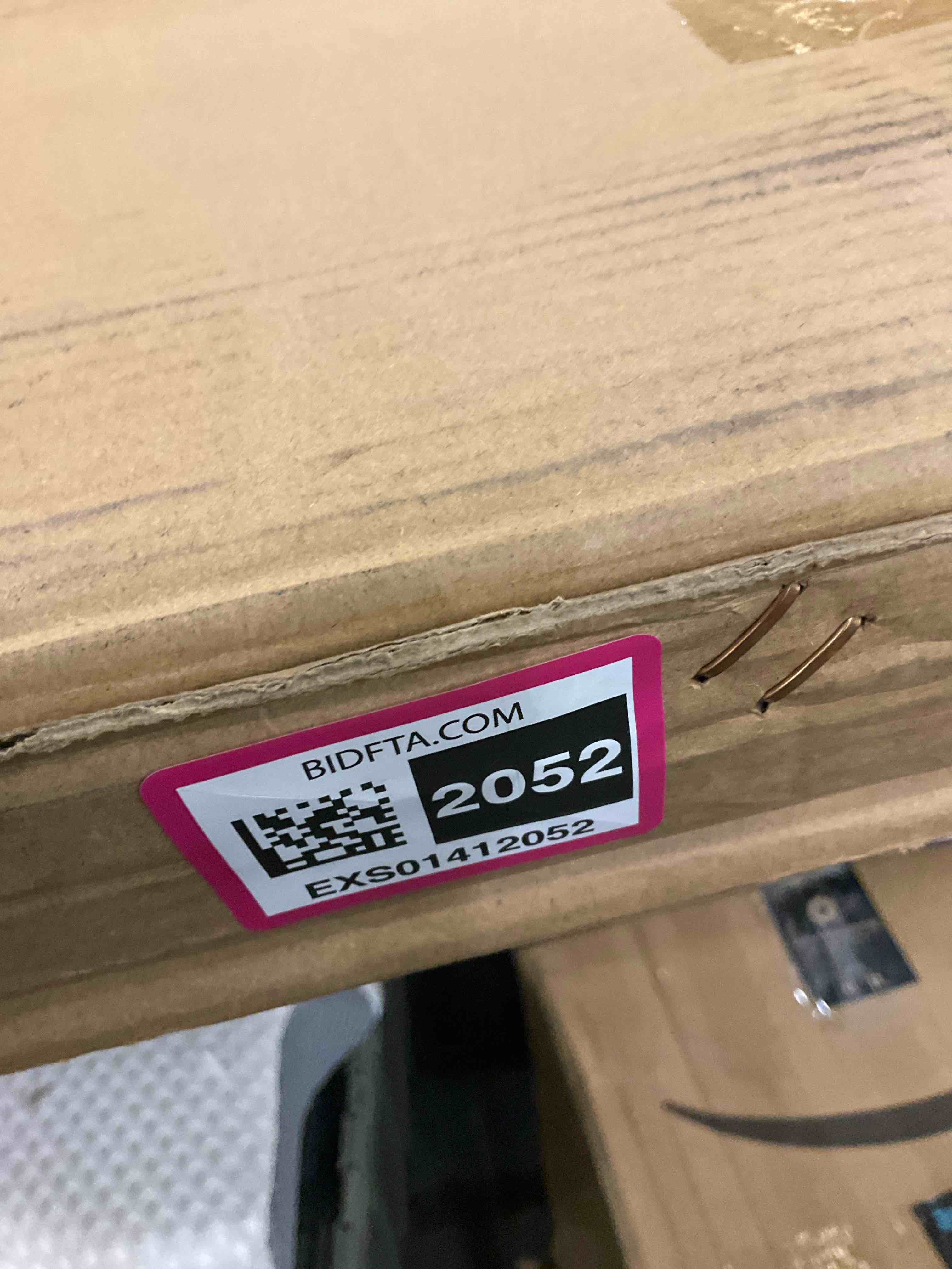 https://s3.amazonaws.com/lotting-images-prod/BargainHunt/EXS01412052_1722263777293.jpeg