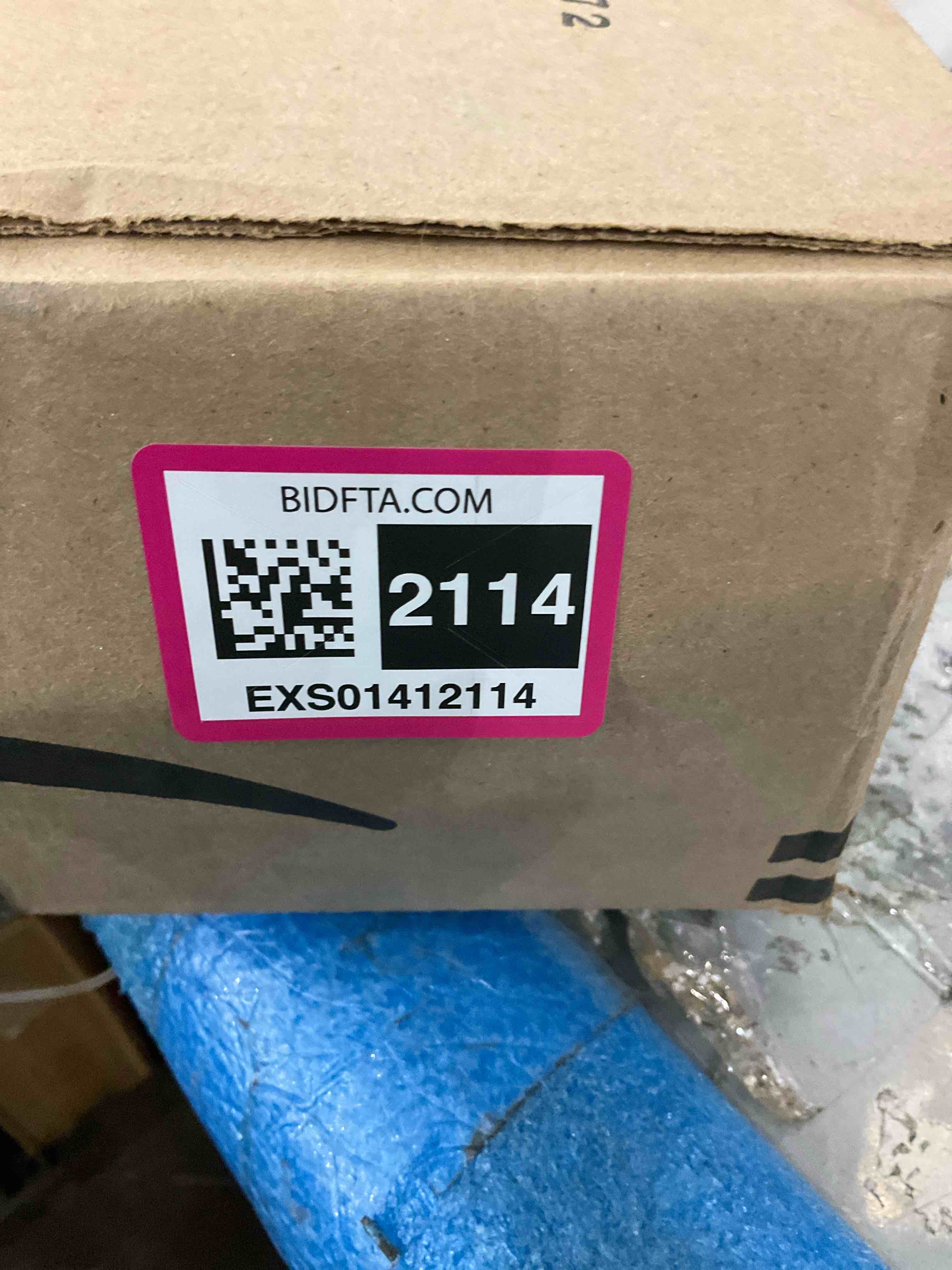 https://s3.amazonaws.com/lotting-images-prod/BargainHunt/EXS01412114_1722278296214.jpeg