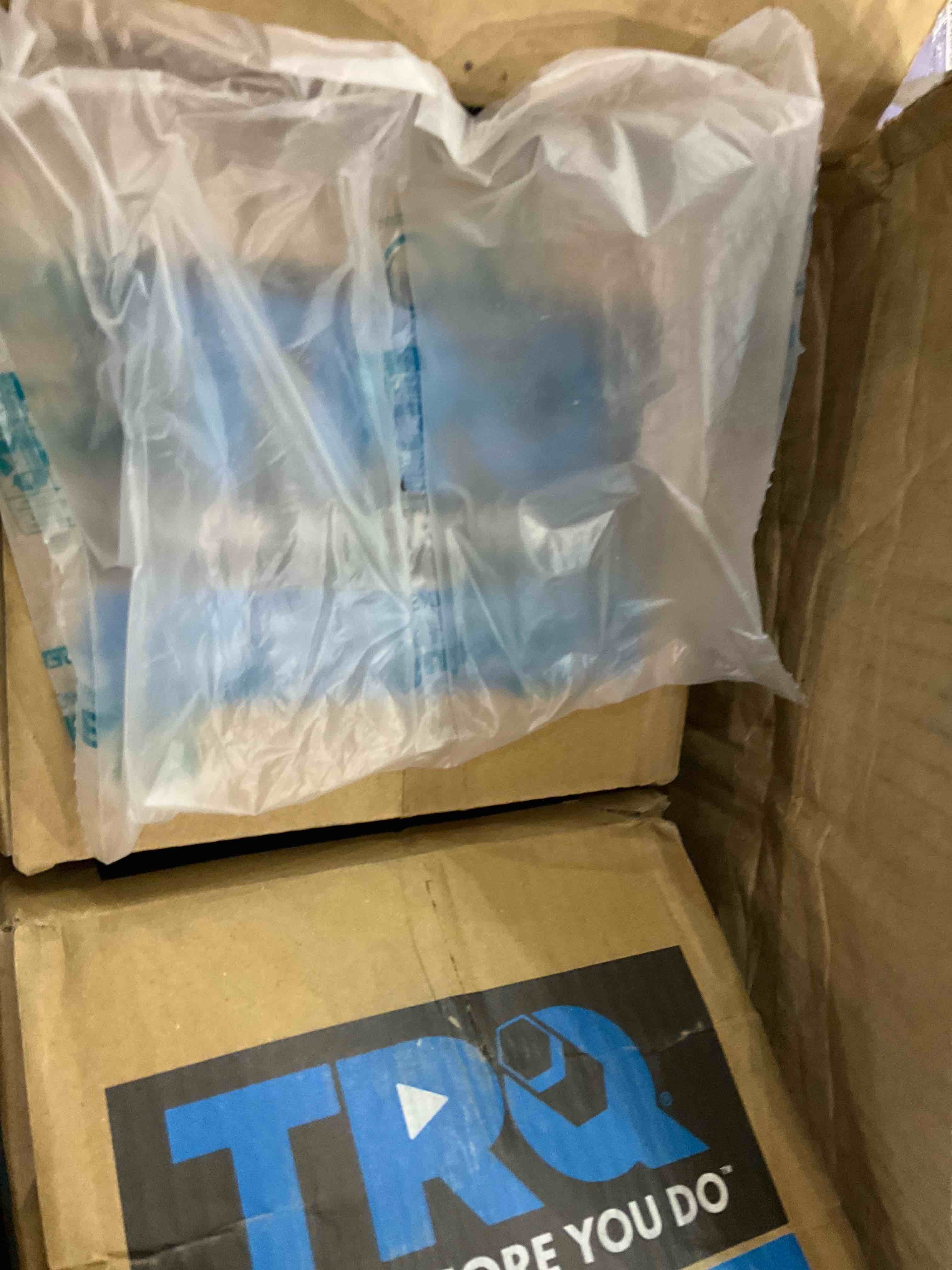 https://s3.amazonaws.com/lotting-images-prod/BargainHunt/EXS01412660_1721651879908.jpeg
