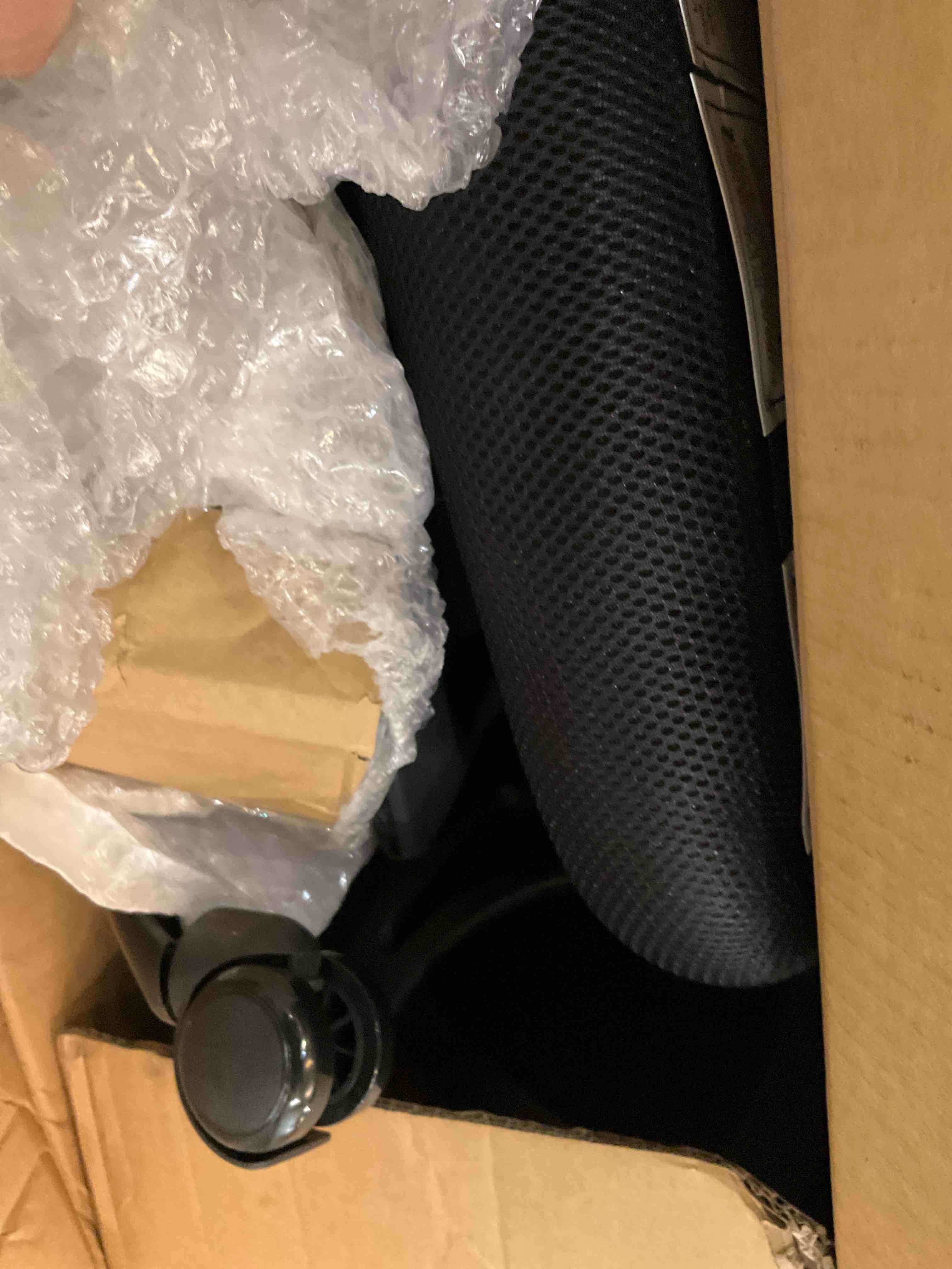 https://s3.amazonaws.com/lotting-images-prod/BargainHunt/EXS01412683_1721673702708.jpeg