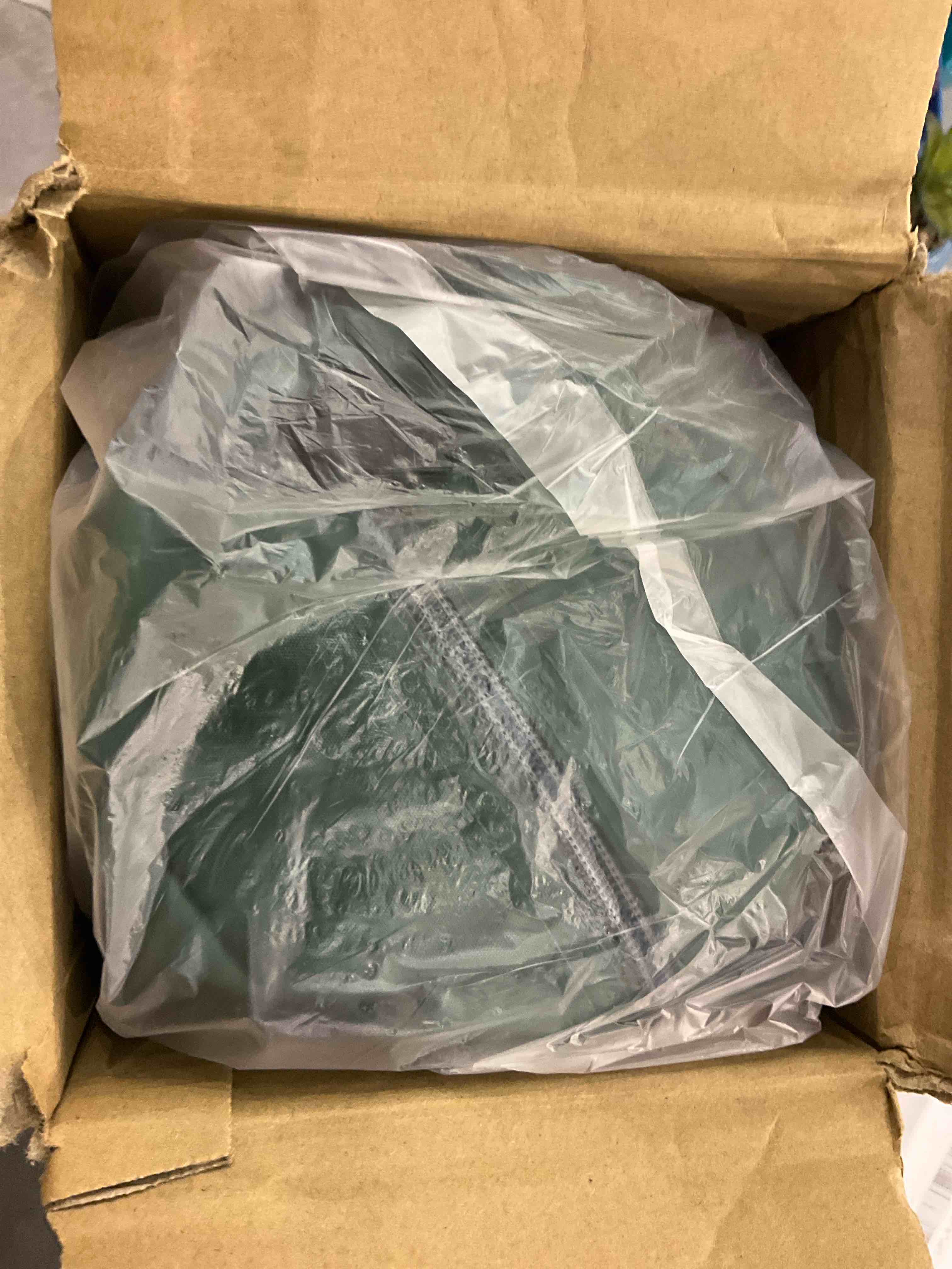 https://s3.amazonaws.com/lotting-images-prod/BargainHunt/EXS01412708_1721735666411.jpeg