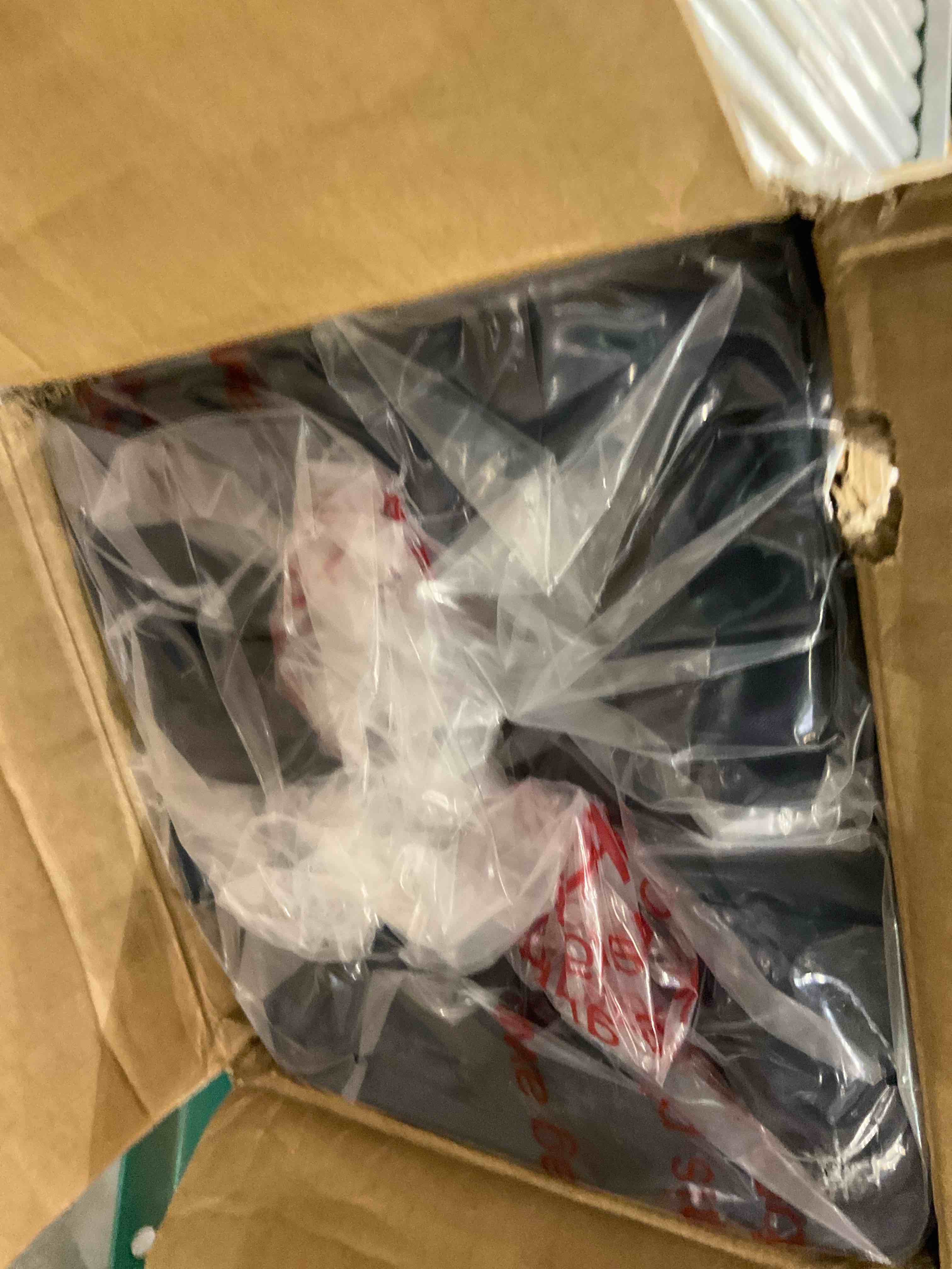 https://s3.amazonaws.com/lotting-images-prod/BargainHunt/EXS01412780_1721753607867.jpeg