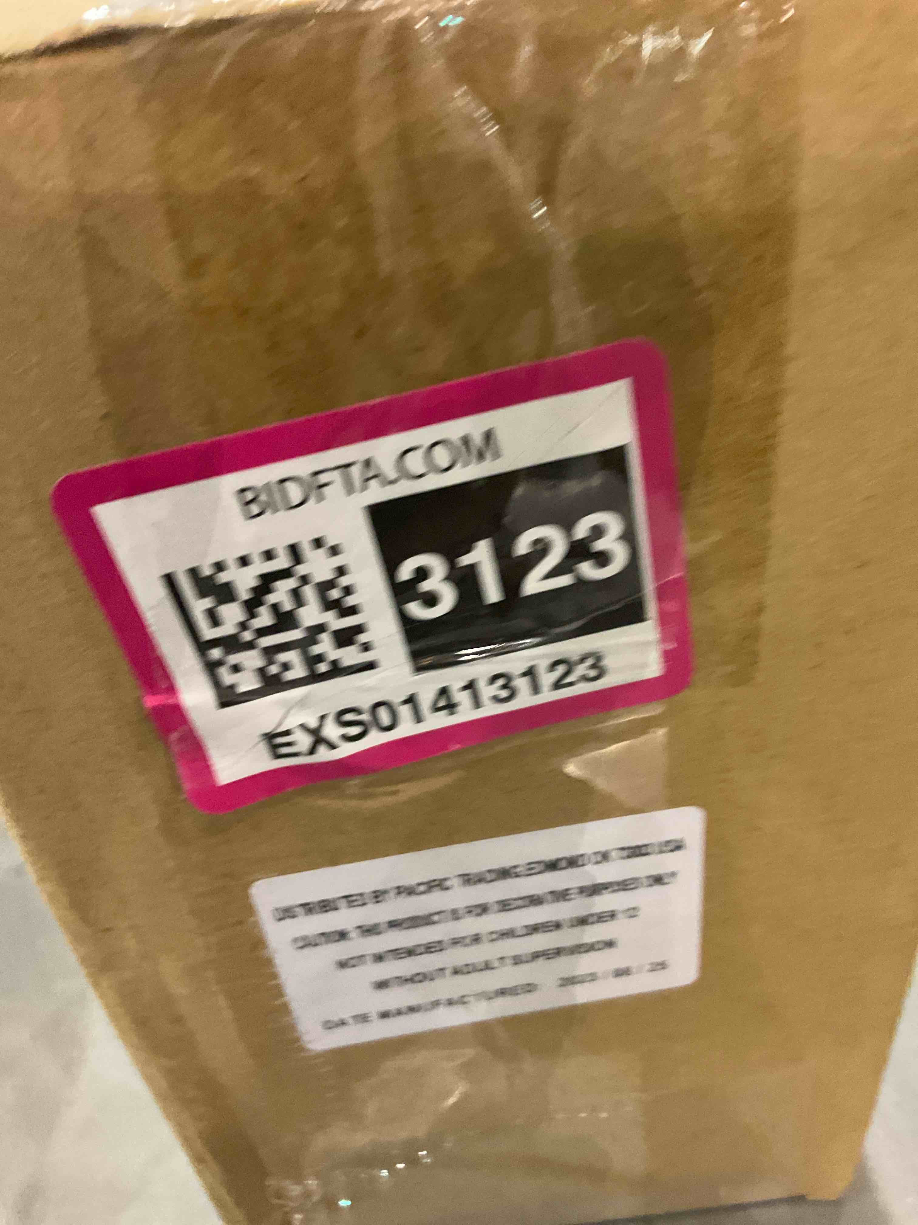 https://s3.amazonaws.com/lotting-images-prod/BargainHunt/EXS01413123_1722600841616.jpeg