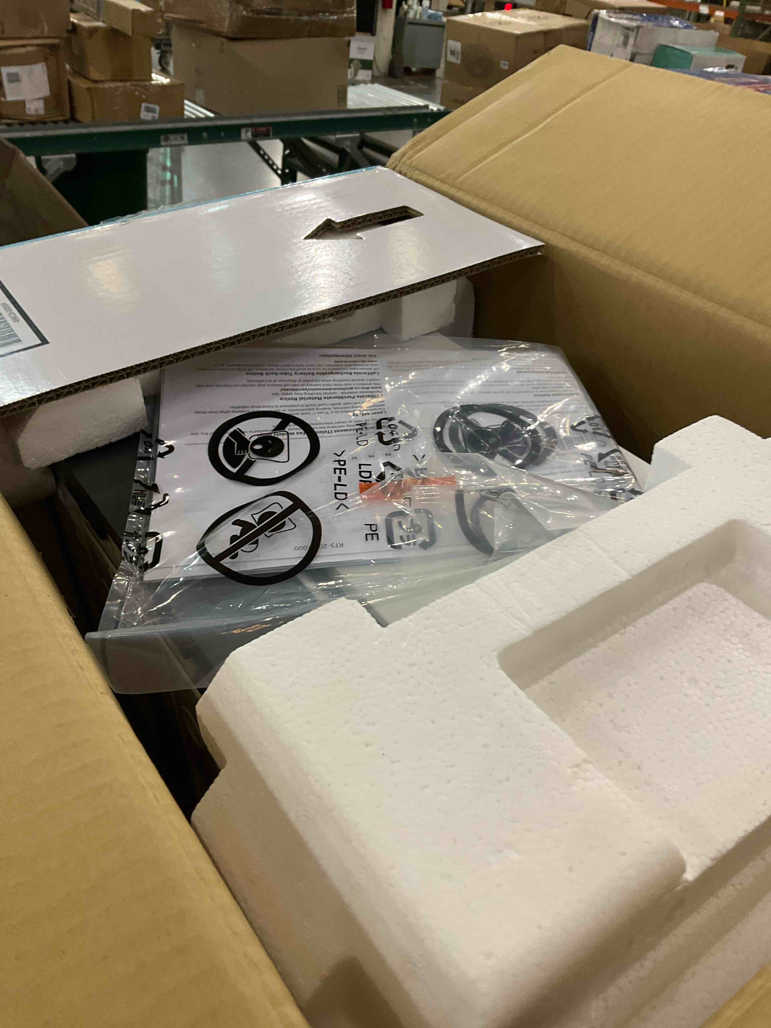https://s3.amazonaws.com/lotting-images-prod/BargainHunt/EXS01413178_1722618289105.jpeg