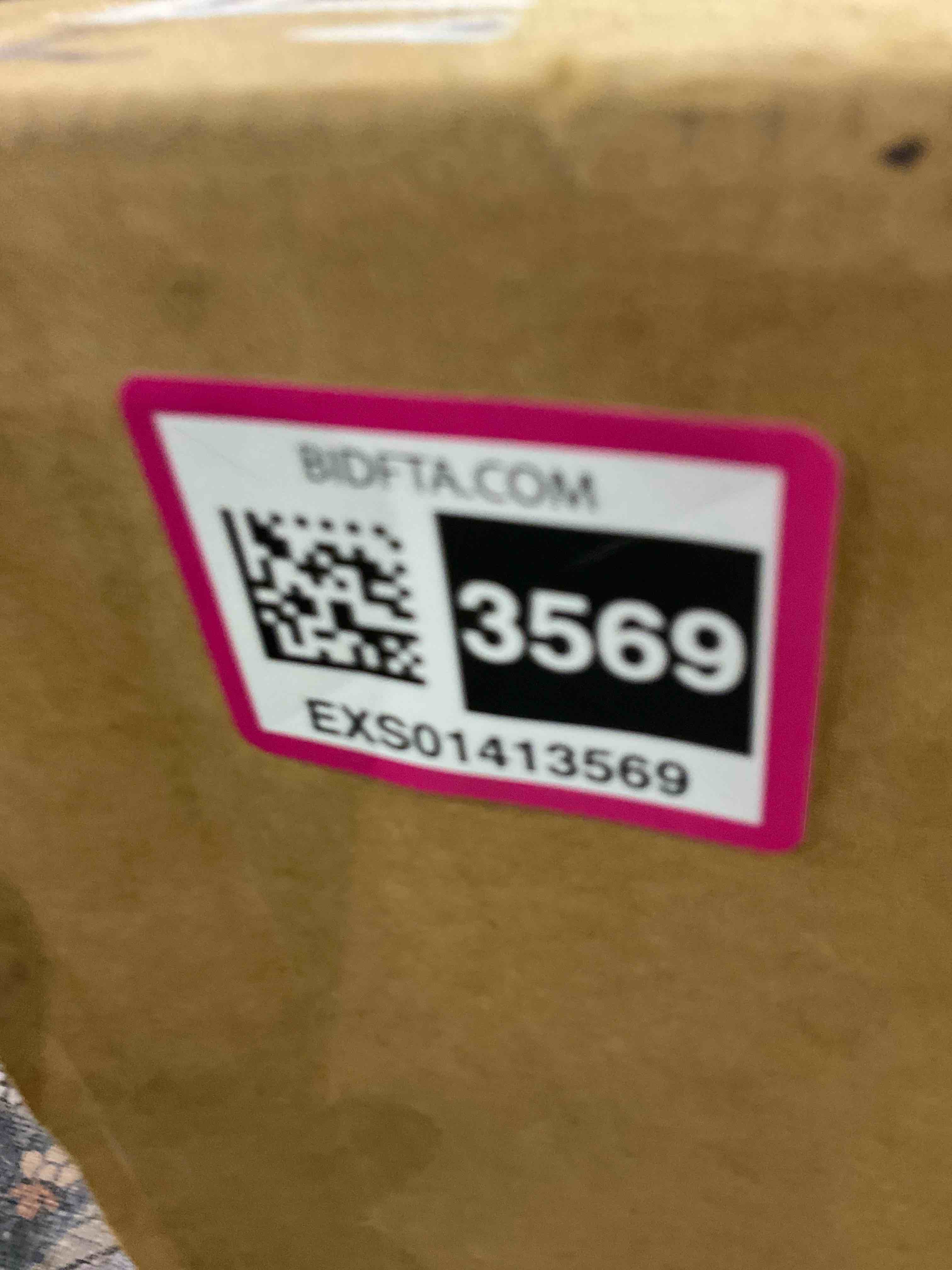 https://s3.amazonaws.com/lotting-images-prod/BargainHunt/EXS01413569_1721733863564.jpeg