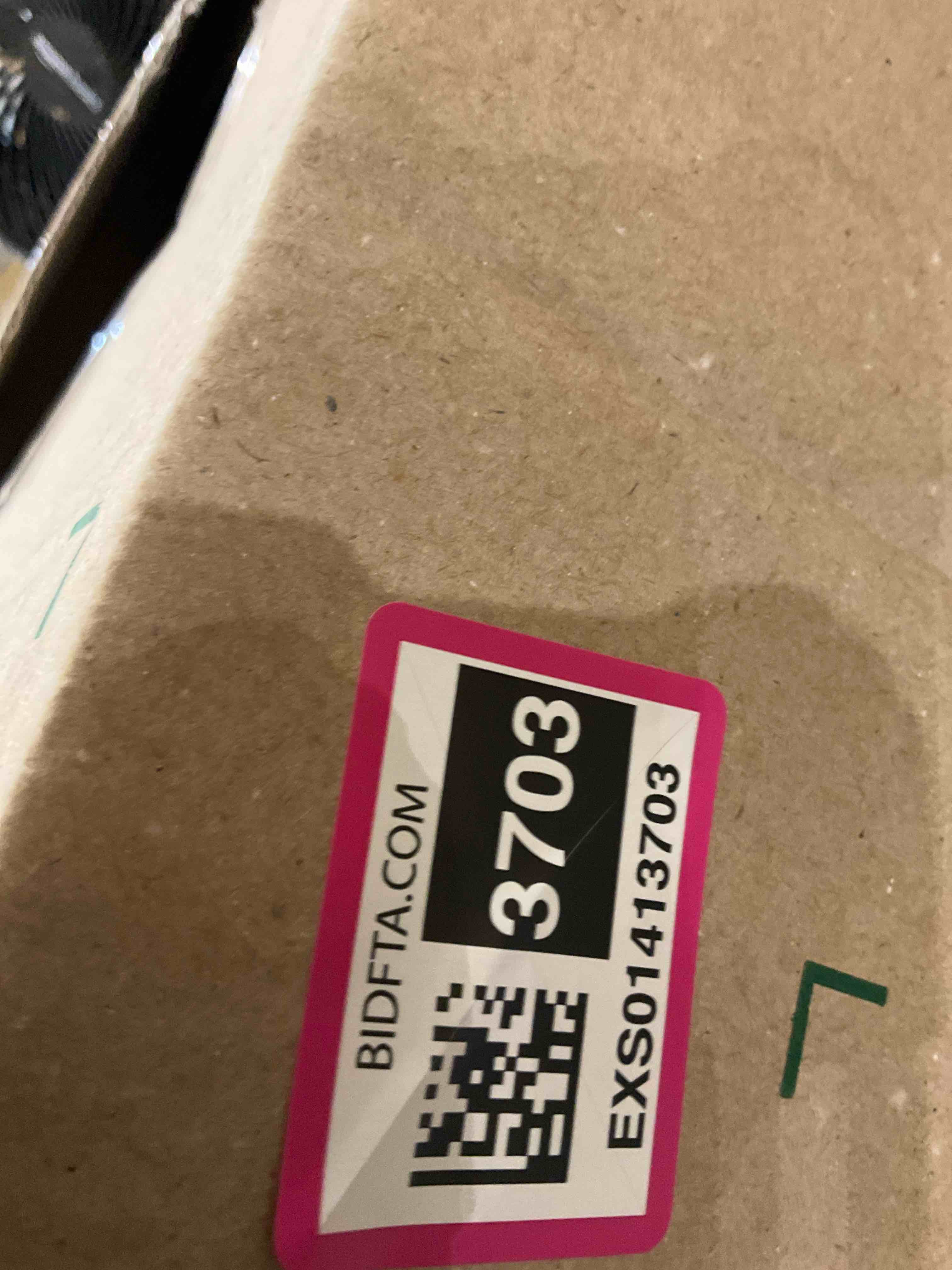 https://s3.amazonaws.com/lotting-images-prod/BargainHunt/EXS01413703_1721835202115.jpeg