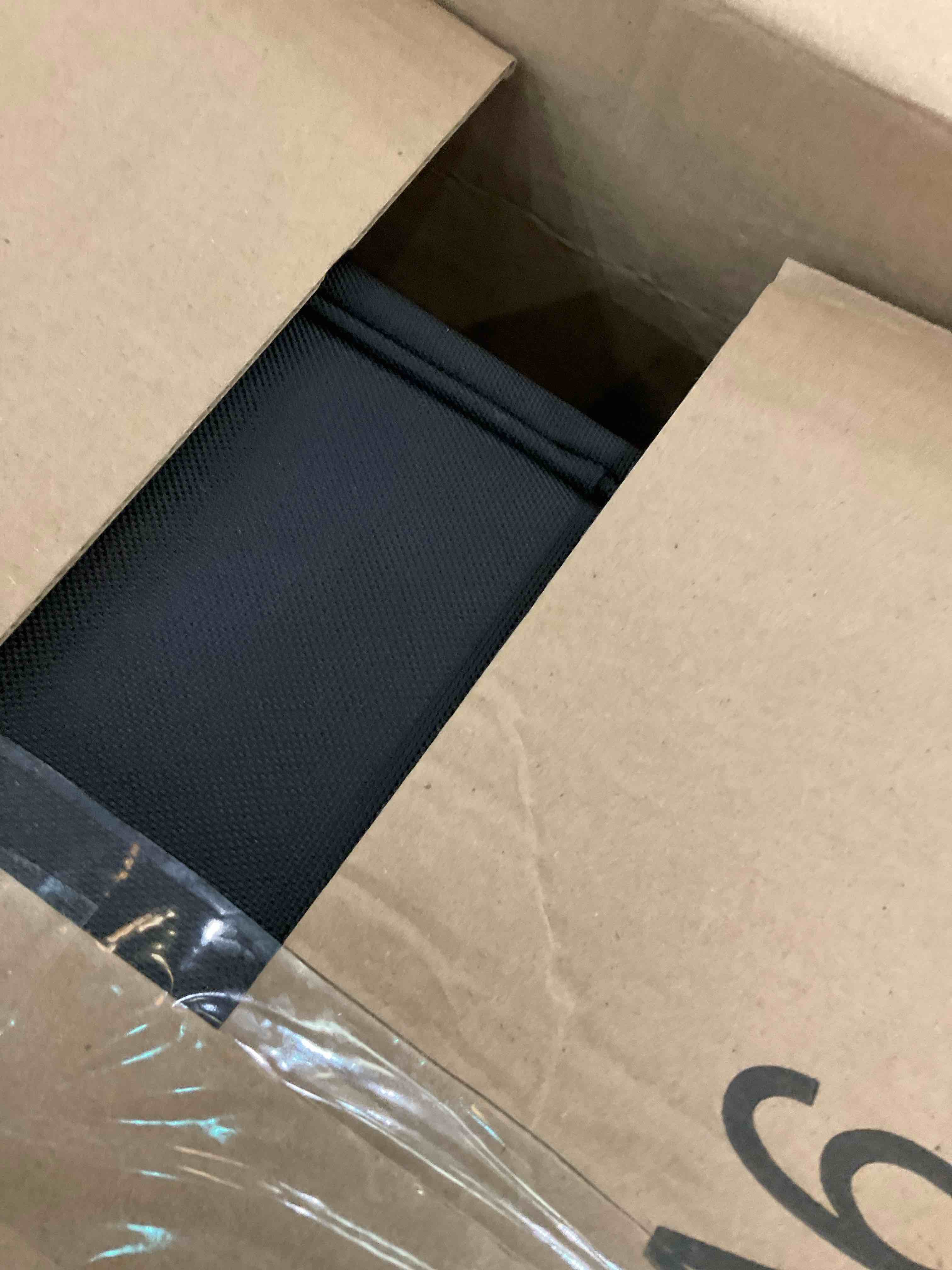 https://s3.amazonaws.com/lotting-images-prod/BargainHunt/EXS01413827_1721928071901.jpeg