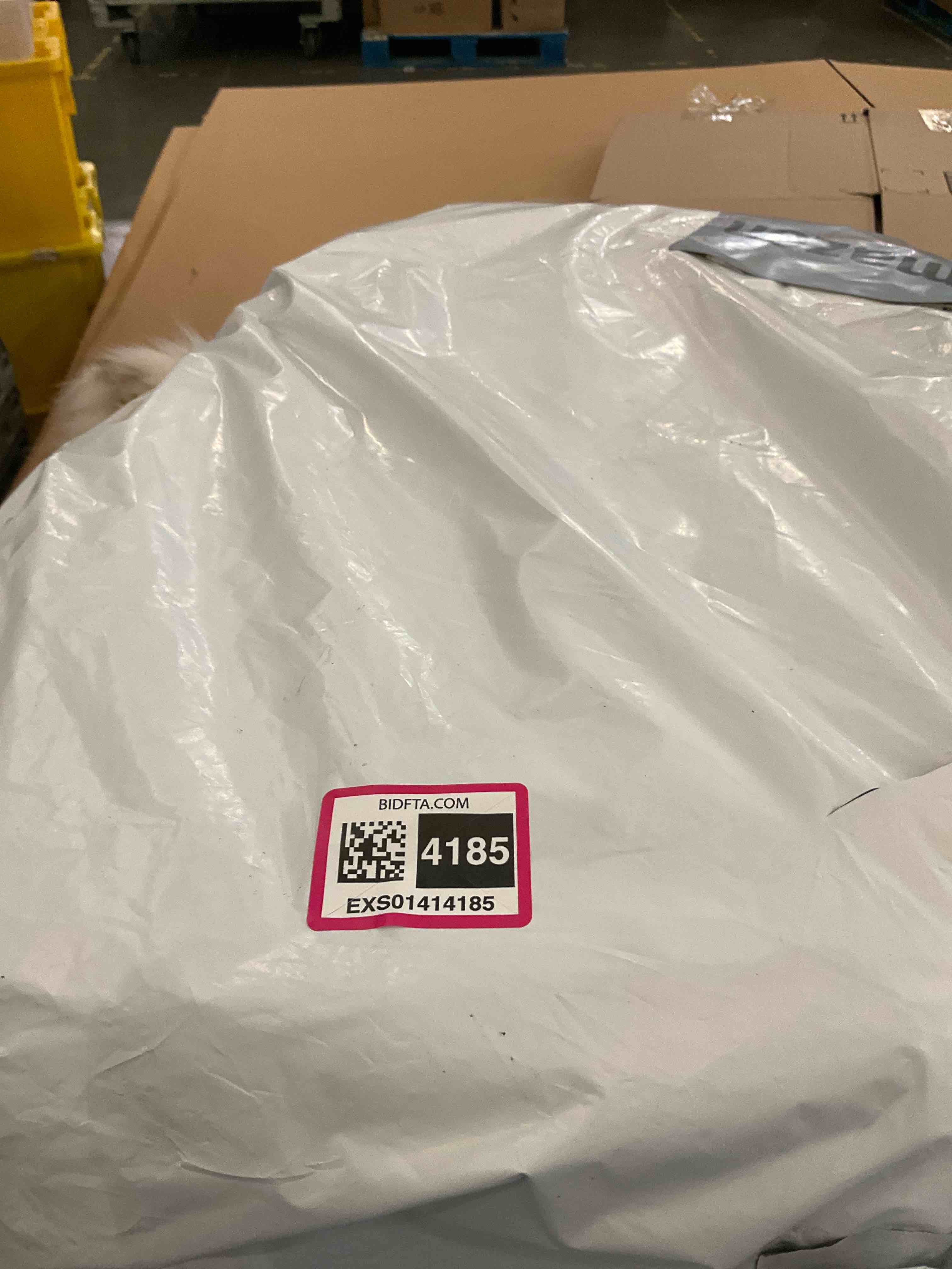https://s3.amazonaws.com/lotting-images-prod/BargainHunt/EXS01414185_1723224469459.jpeg