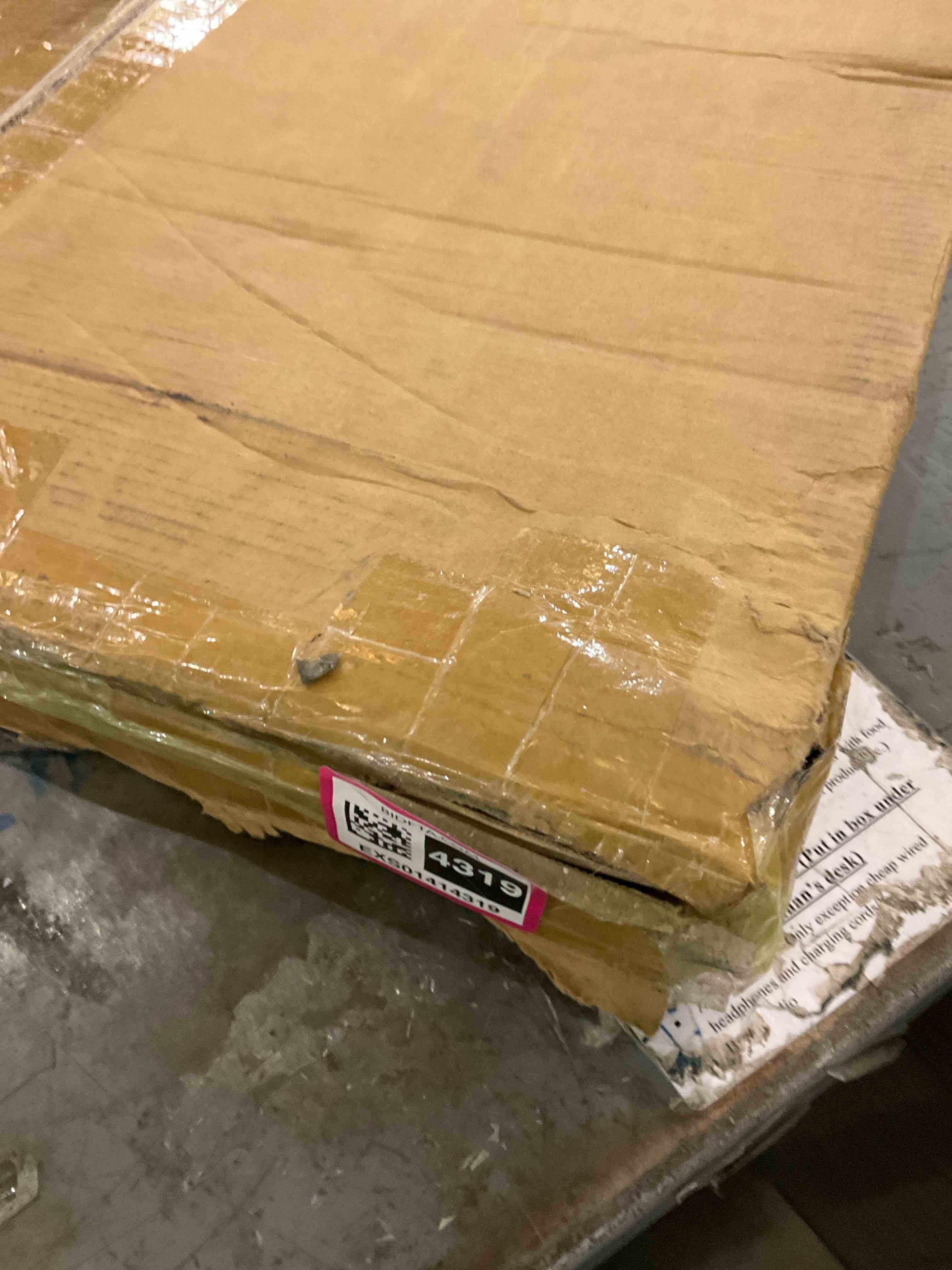 https://s3.amazonaws.com/lotting-images-prod/BargainHunt/EXS01414319_1723642934069.jpeg