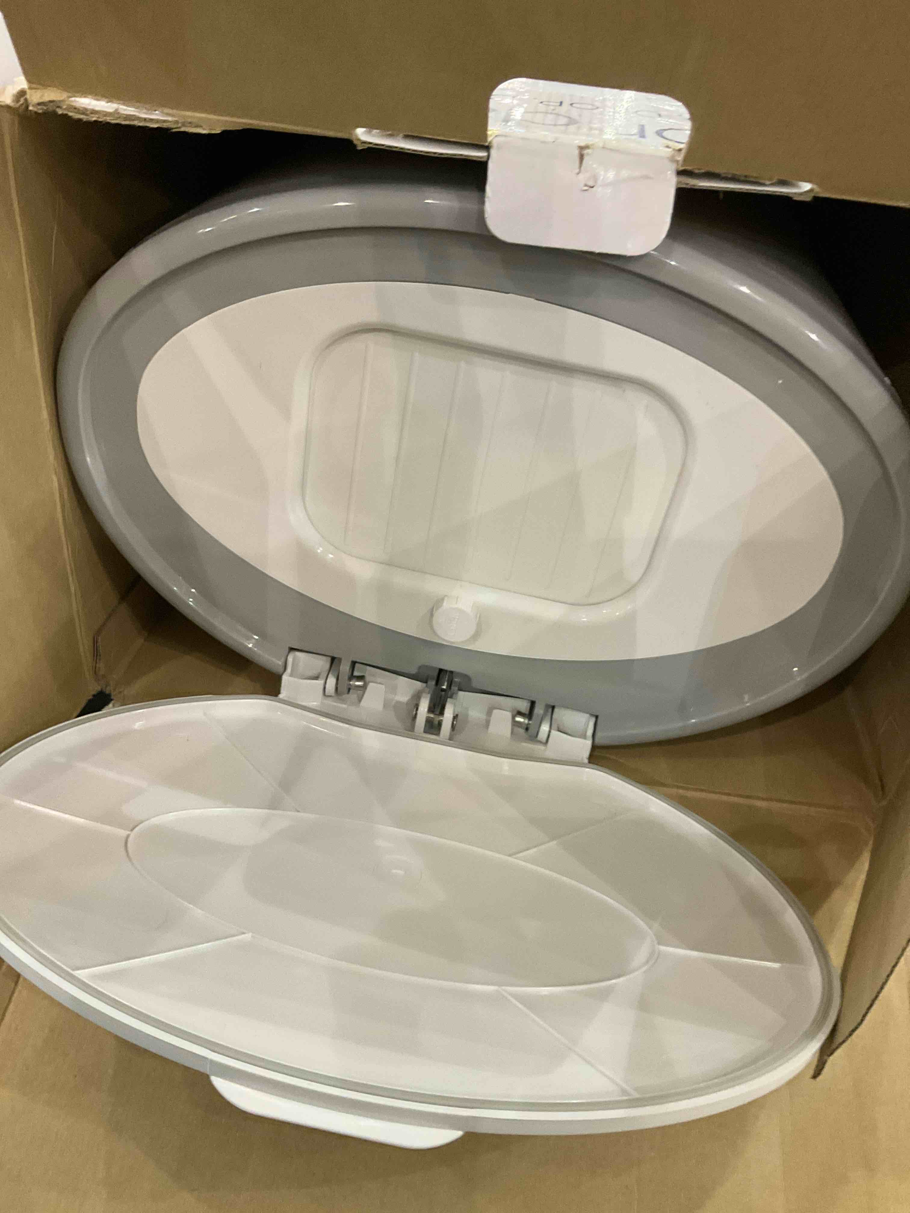 https://s3.amazonaws.com/lotting-images-prod/BargainHunt/EXS01414762_1722268100772.jpeg