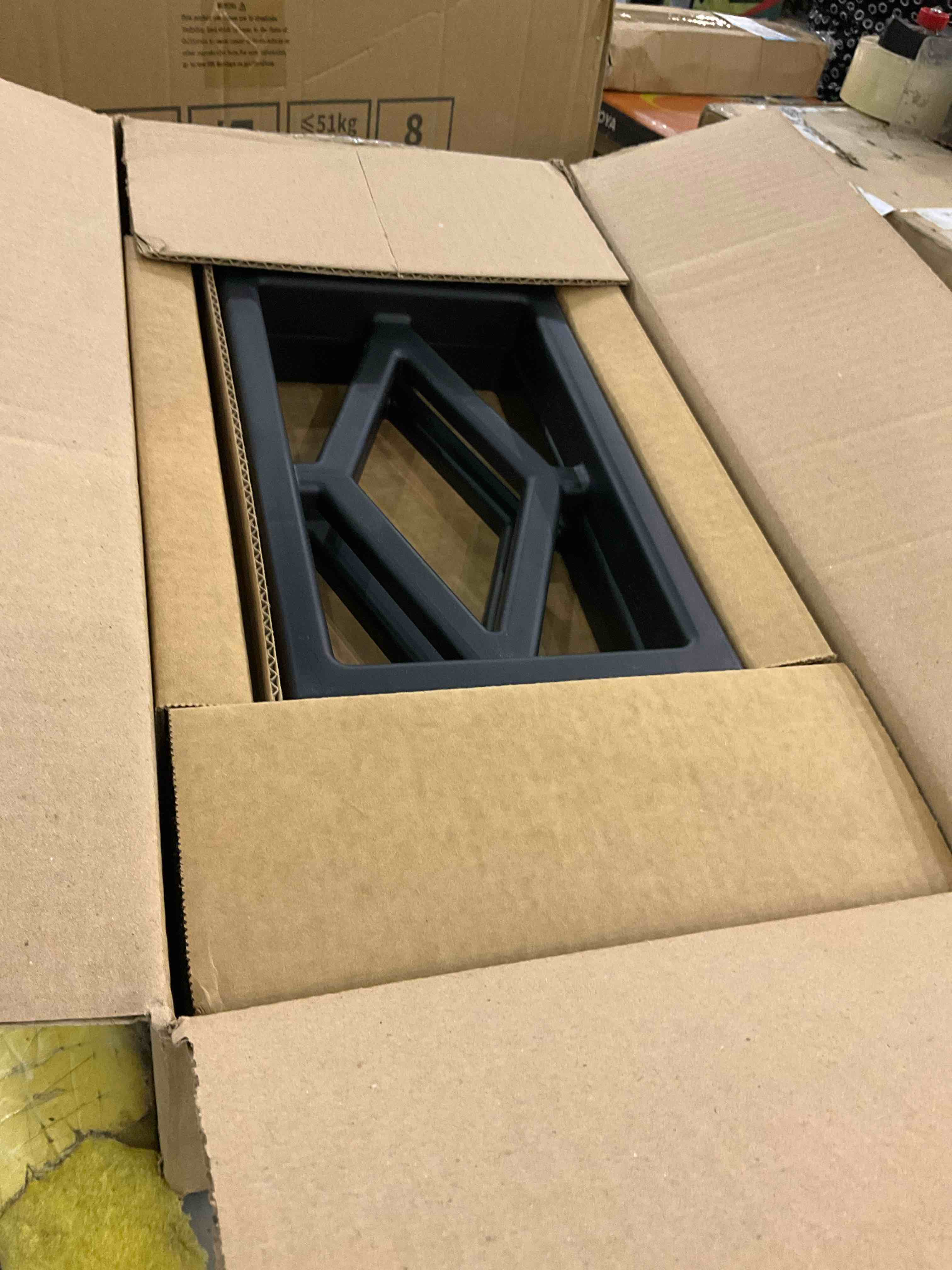 https://s3.amazonaws.com/lotting-images-prod/BargainHunt/EXS01414951_1722425318273.jpeg