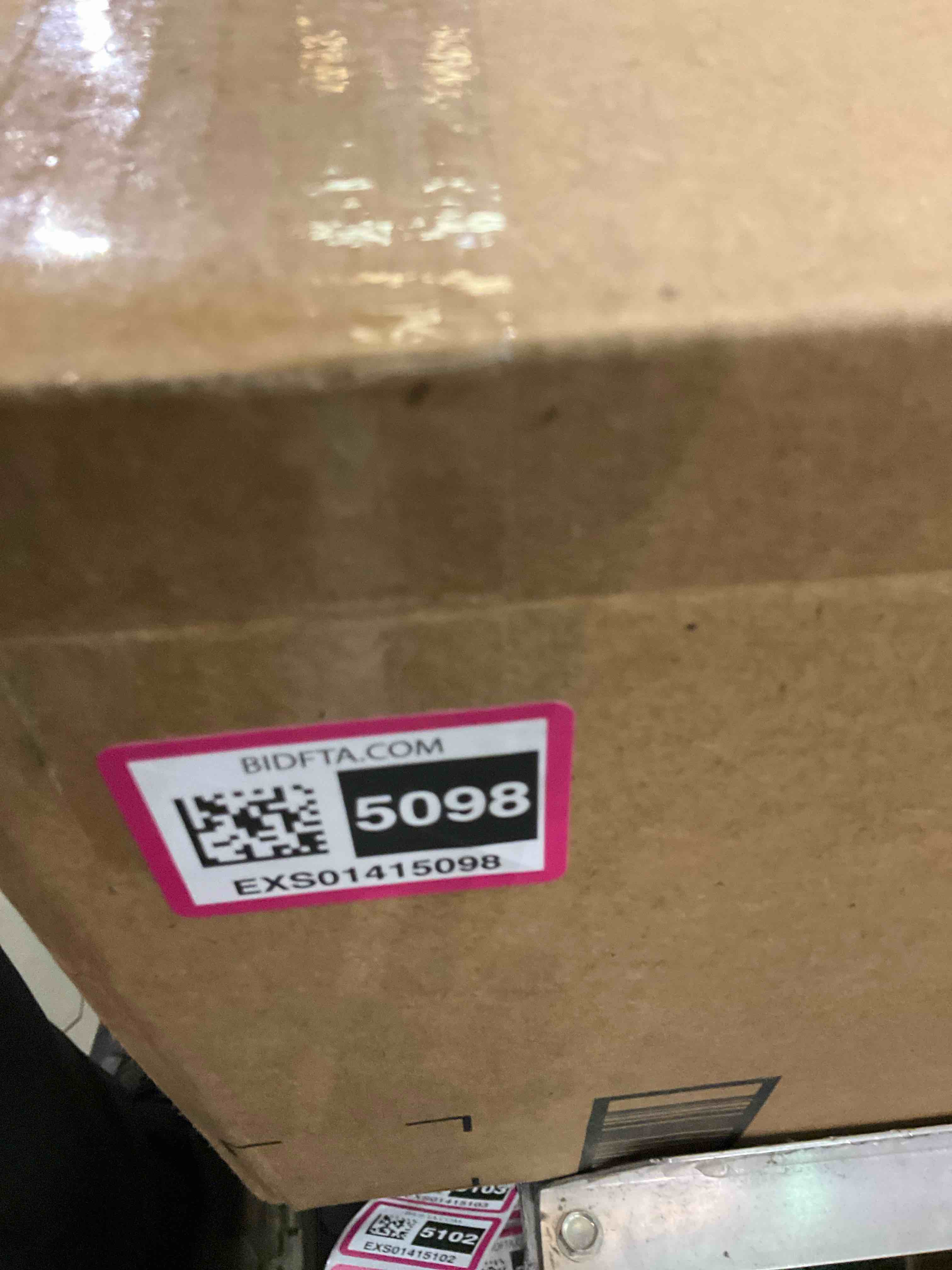 https://s3.amazonaws.com/lotting-images-prod/BargainHunt/EXS01415098_1721753455928.jpeg