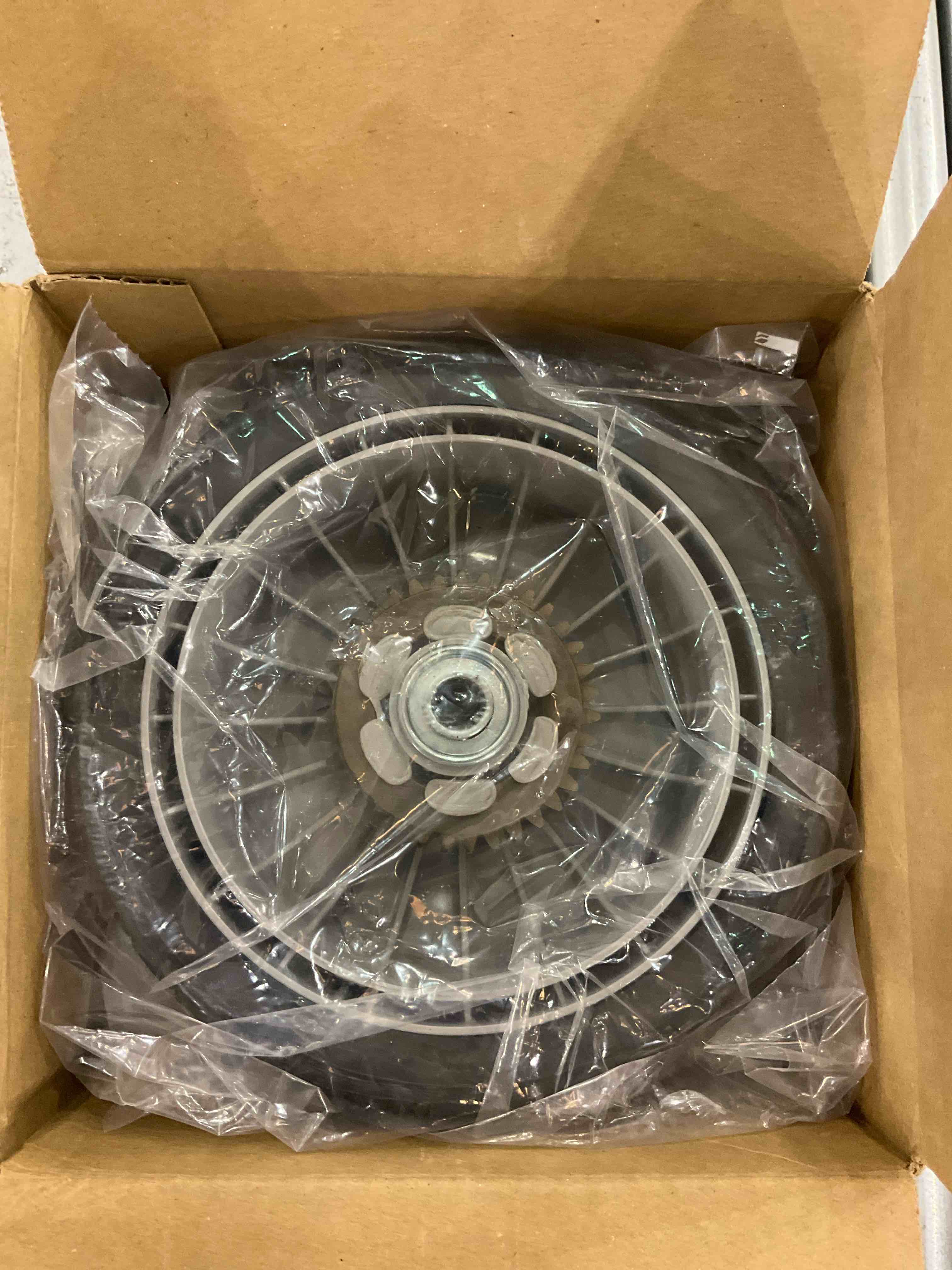 https://s3.amazonaws.com/lotting-images-prod/BargainHunt/EXS01415823_1722864736226.jpeg