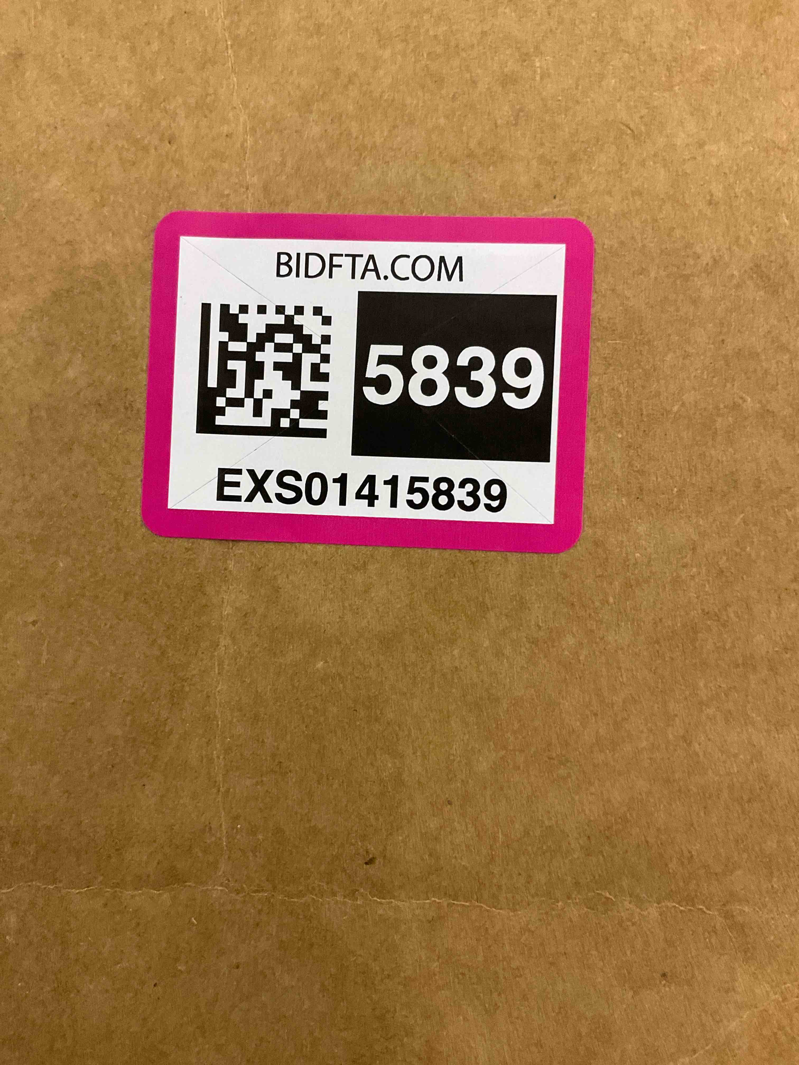 https://s3.amazonaws.com/lotting-images-prod/BargainHunt/EXS01415839_1722867971619.jpeg