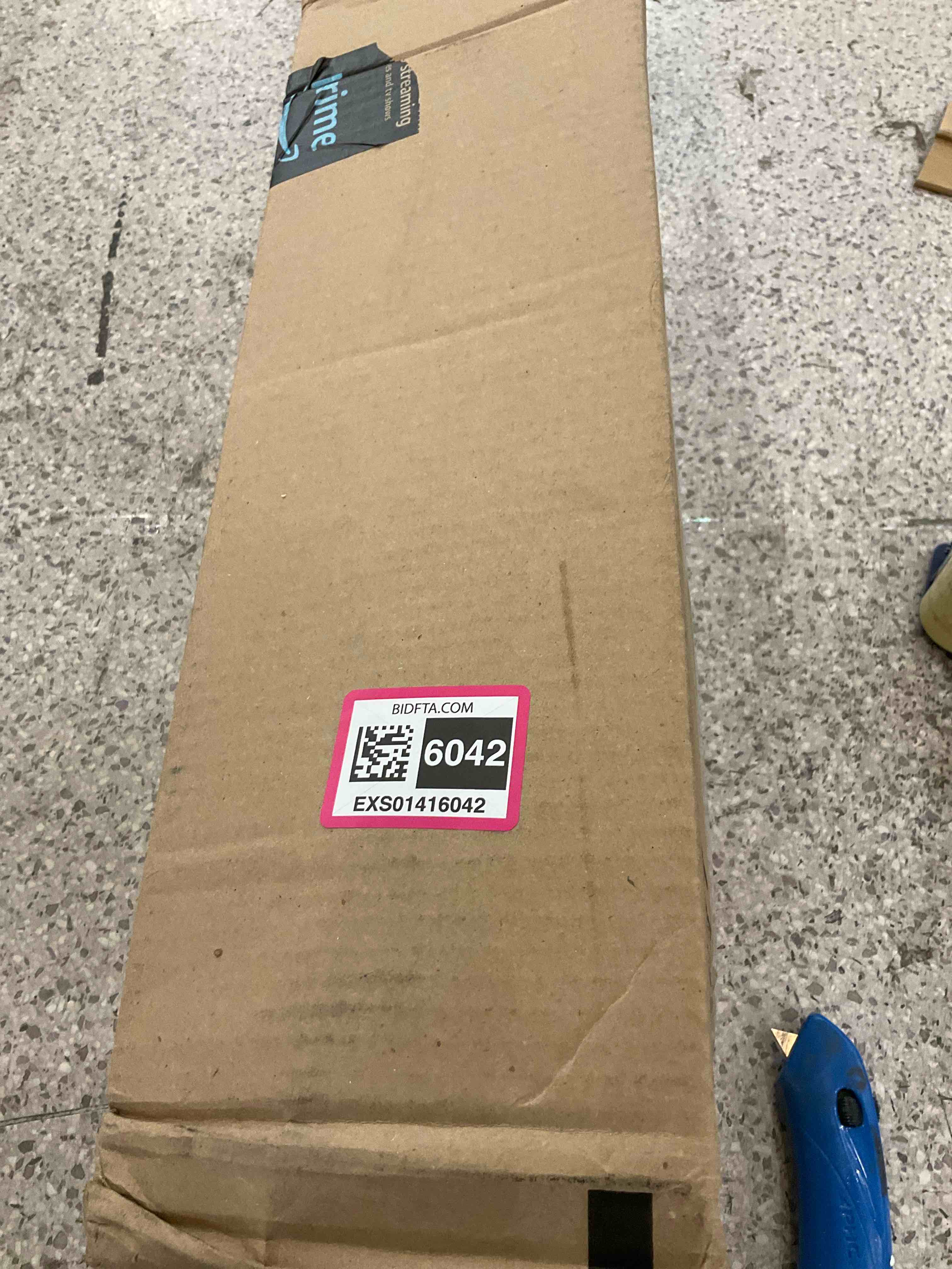 https://s3.amazonaws.com/lotting-images-prod/BargainHunt/EXS01416042_1724261167343.jpeg