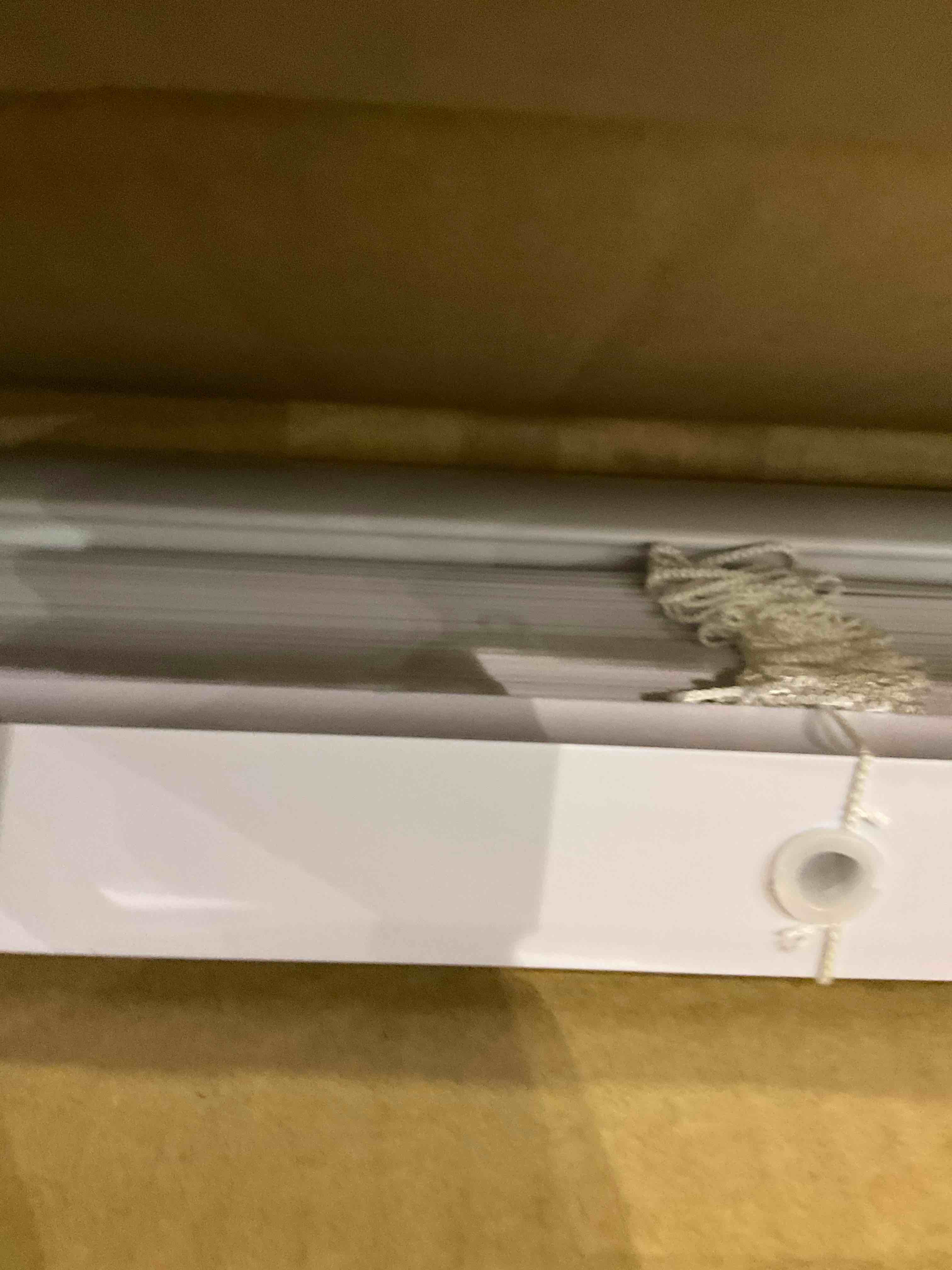 https://s3.amazonaws.com/lotting-images-prod/BargainHunt/EXS01416591_1721647735381.jpeg