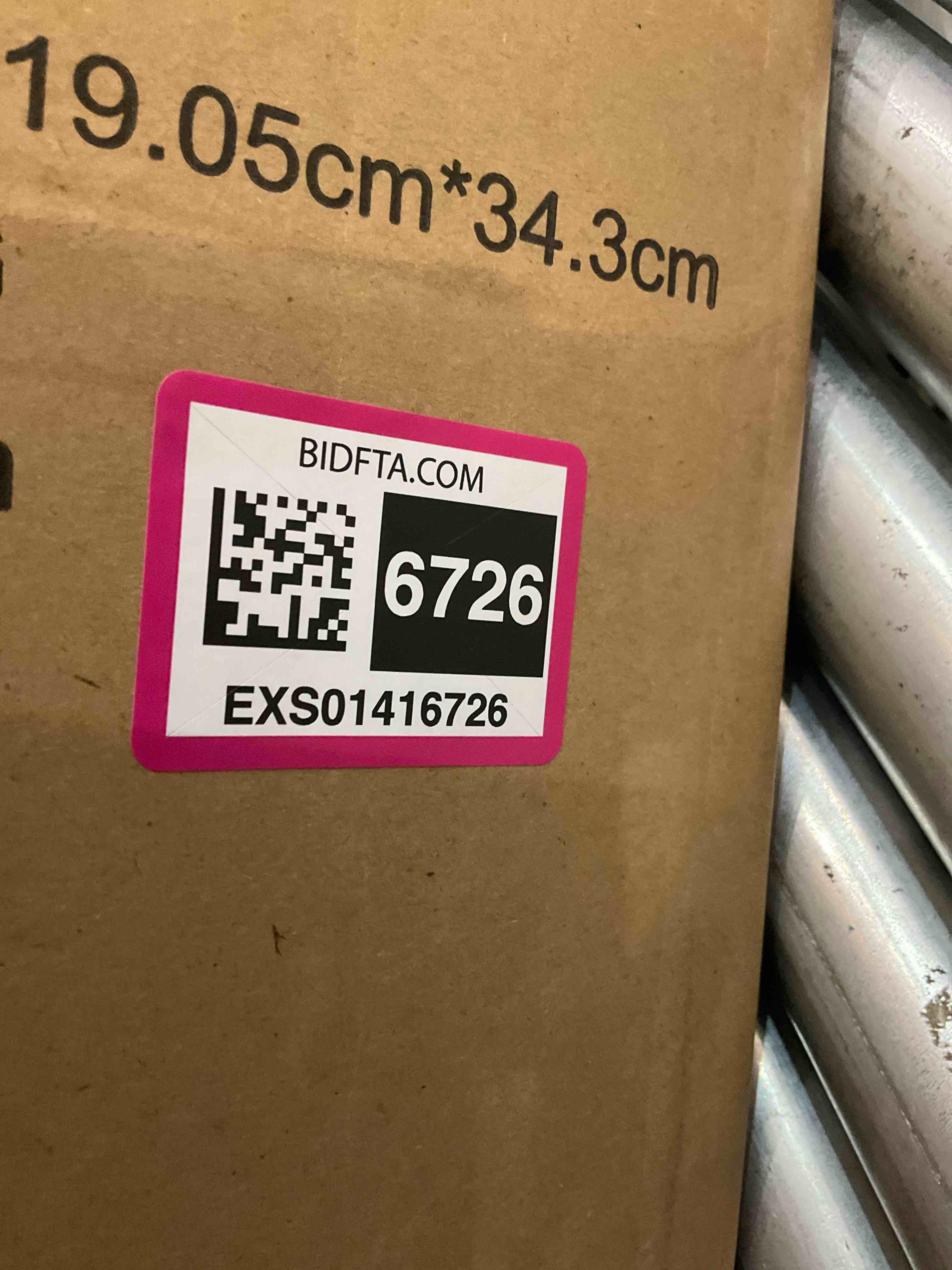 https://s3.amazonaws.com/lotting-images-prod/BargainHunt/EXS01416726_1721920977321.jpeg