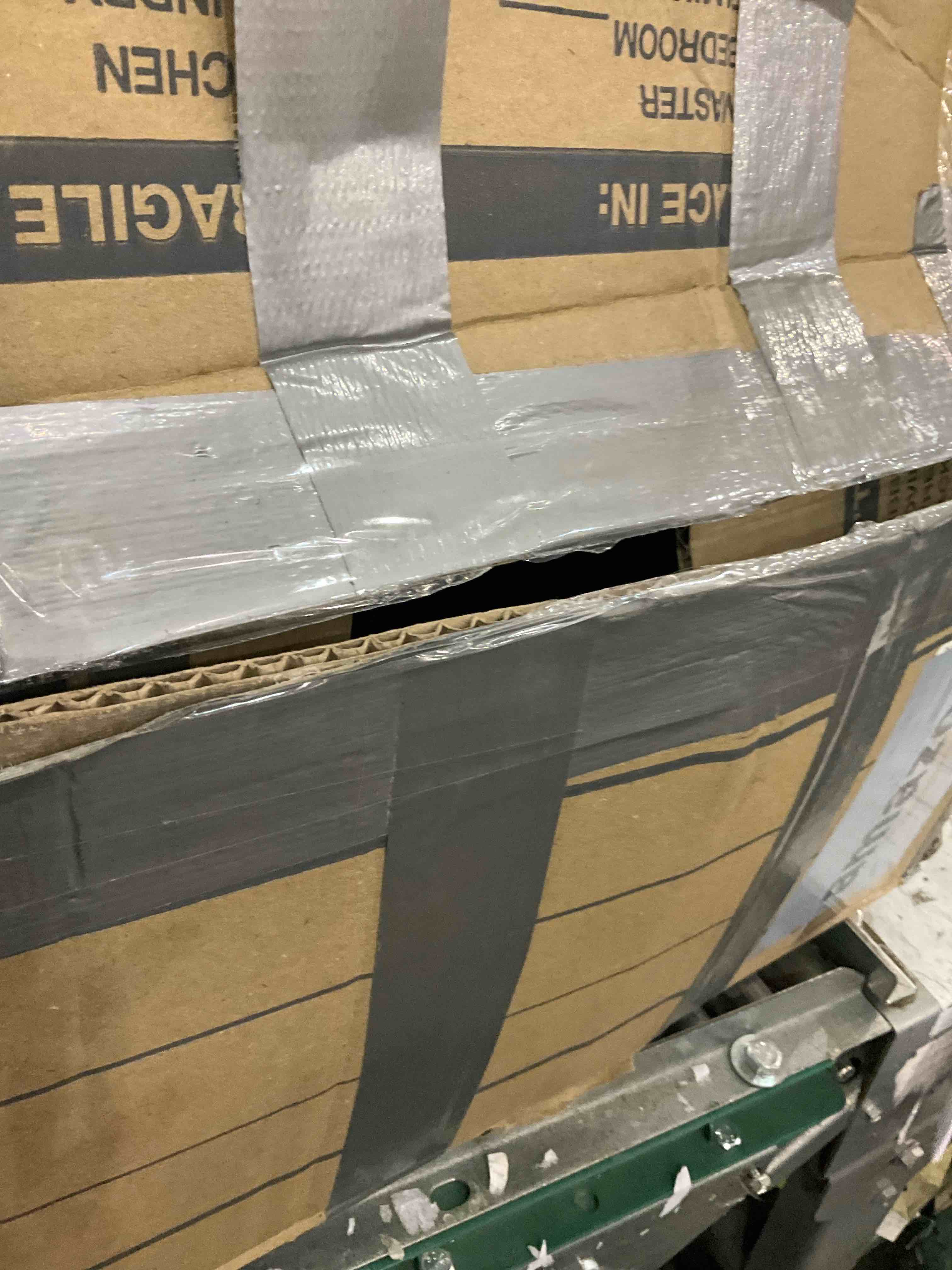 https://s3.amazonaws.com/lotting-images-prod/BargainHunt/EXS01416807_1722003997499.jpeg