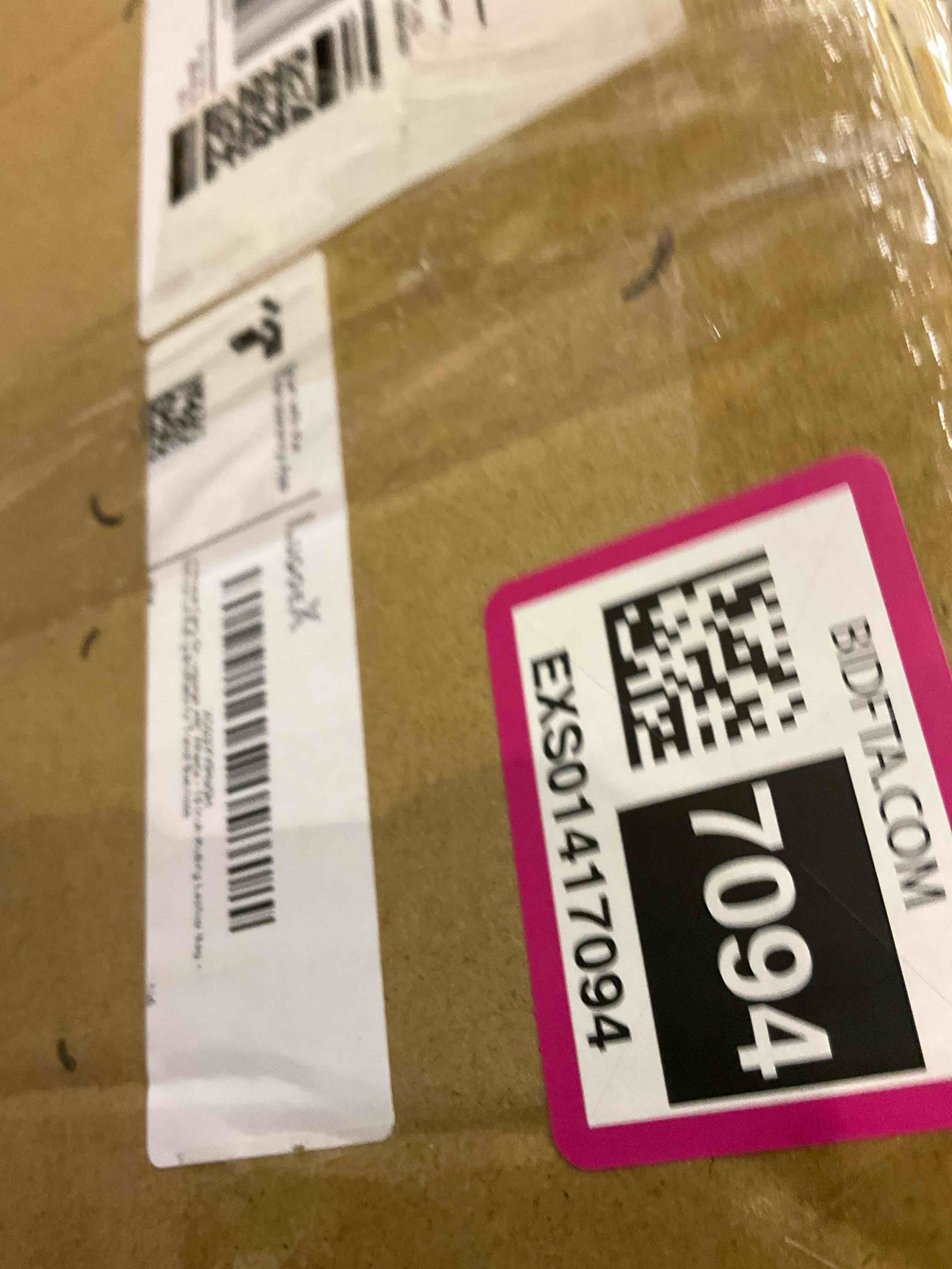 https://s3.amazonaws.com/lotting-images-prod/BargainHunt/EXS01417094_1721070388752.jpeg