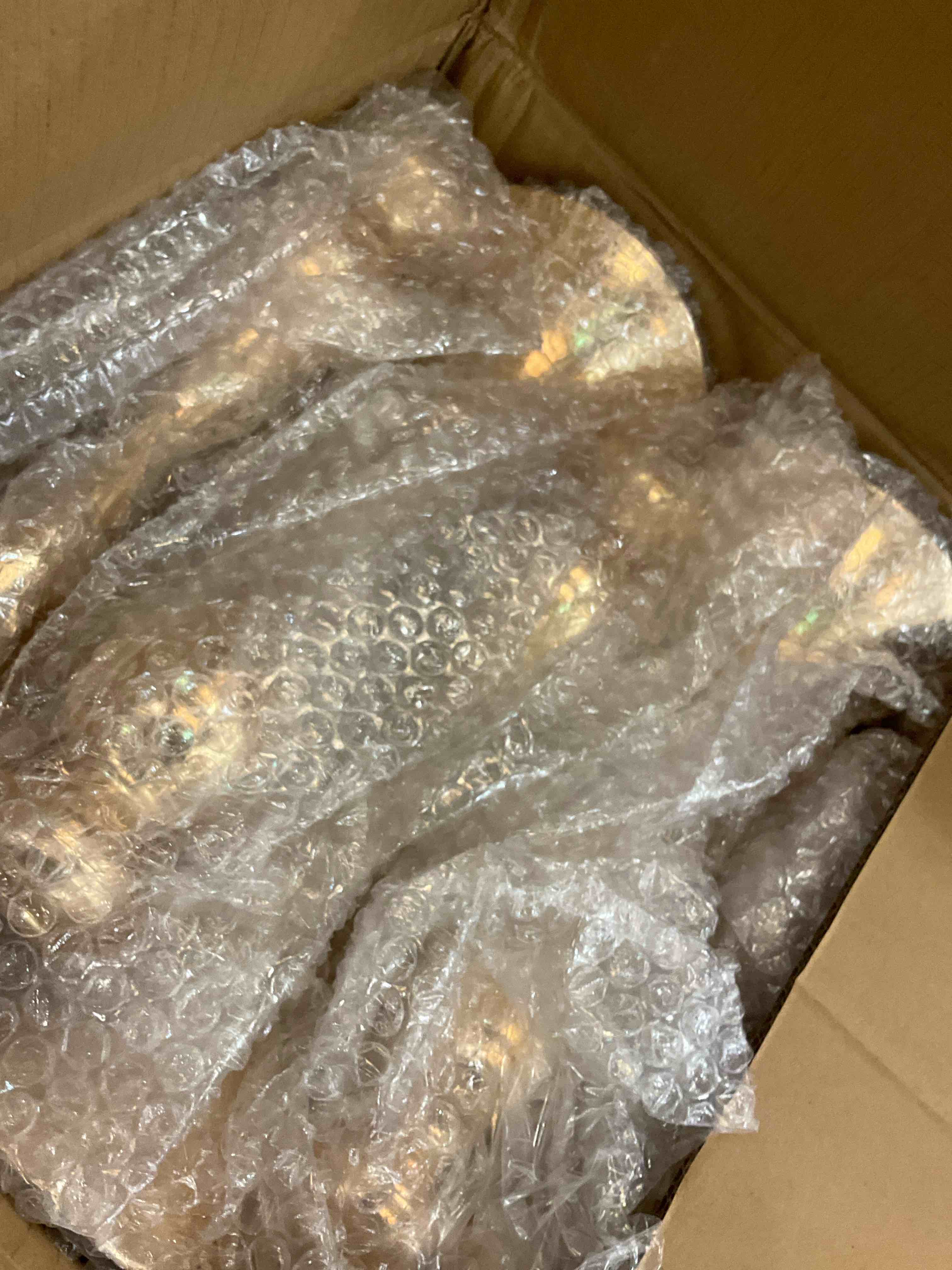 https://s3.amazonaws.com/lotting-images-prod/BargainHunt/EXS01417096_1721070830457.jpeg
