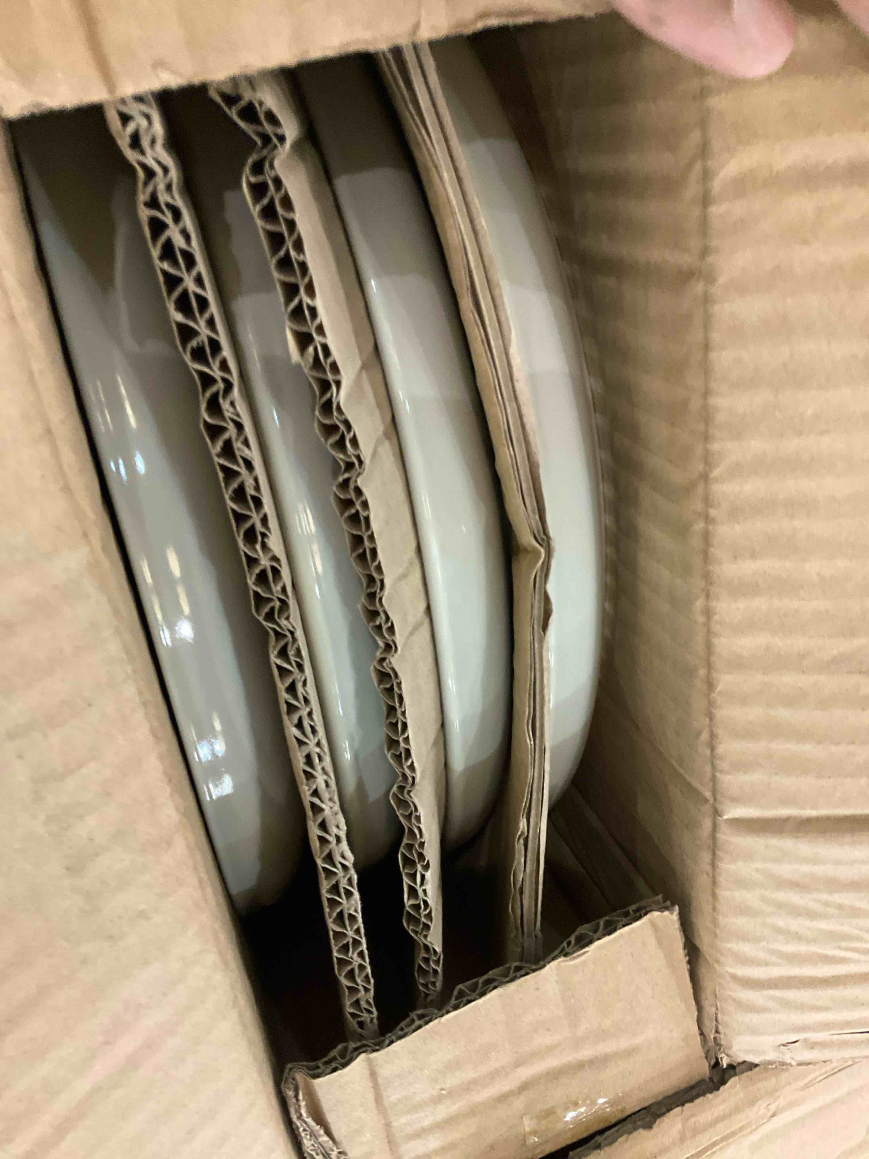 https://s3.amazonaws.com/lotting-images-prod/BargainHunt/EXS01417172_1721148572753.jpeg