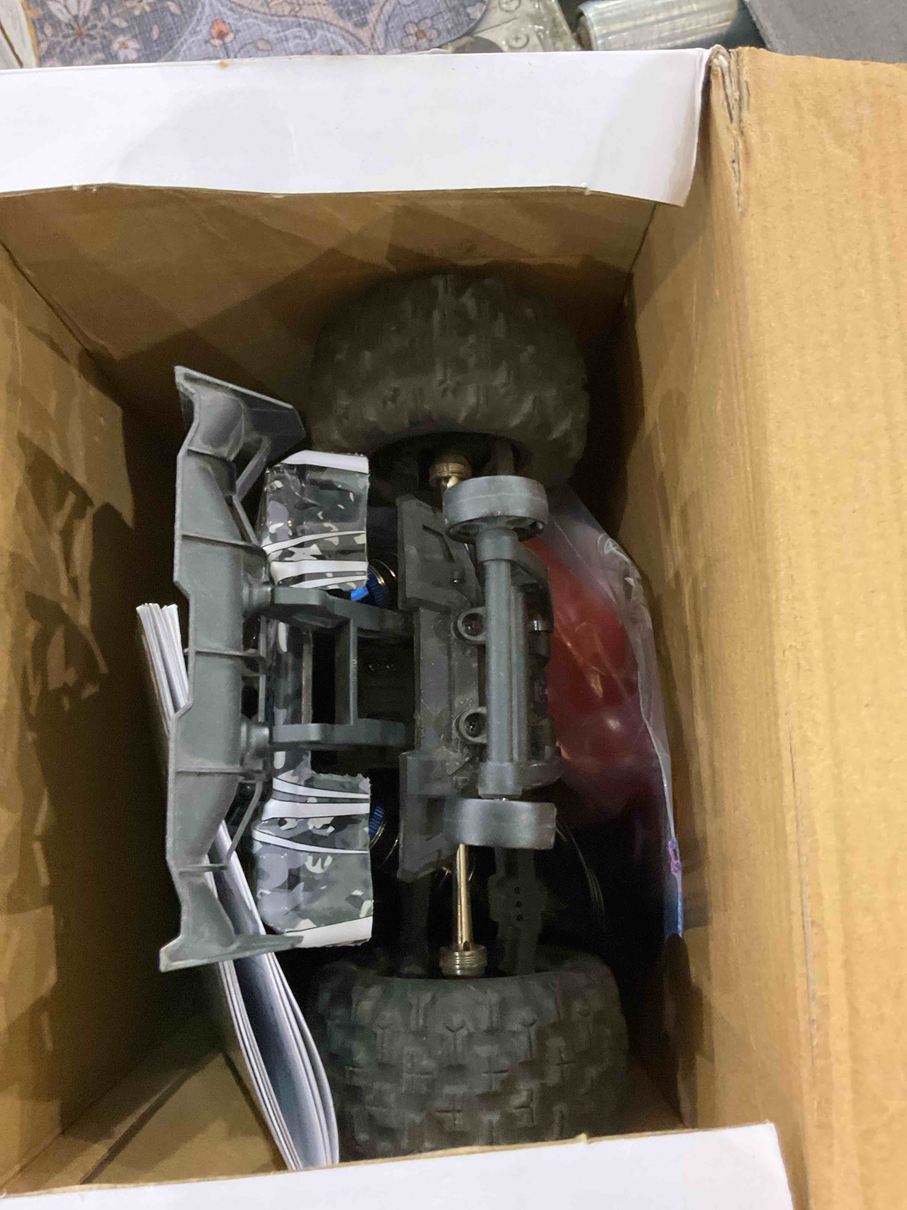 https://s3.amazonaws.com/lotting-images-prod/BargainHunt/EXS01417179_1721149567847.jpeg