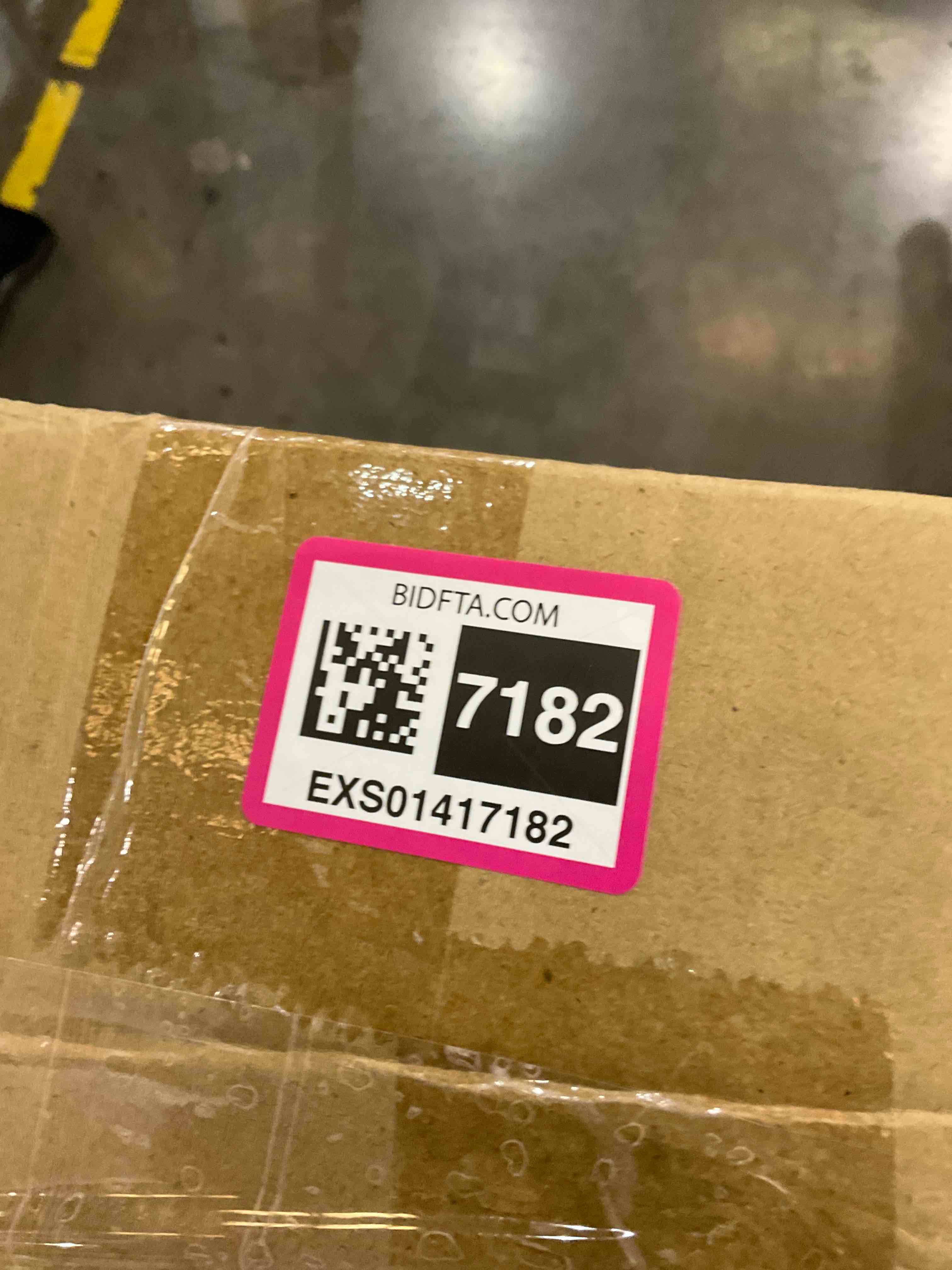 https://s3.amazonaws.com/lotting-images-prod/BargainHunt/EXS01417182_1721150108193.jpeg