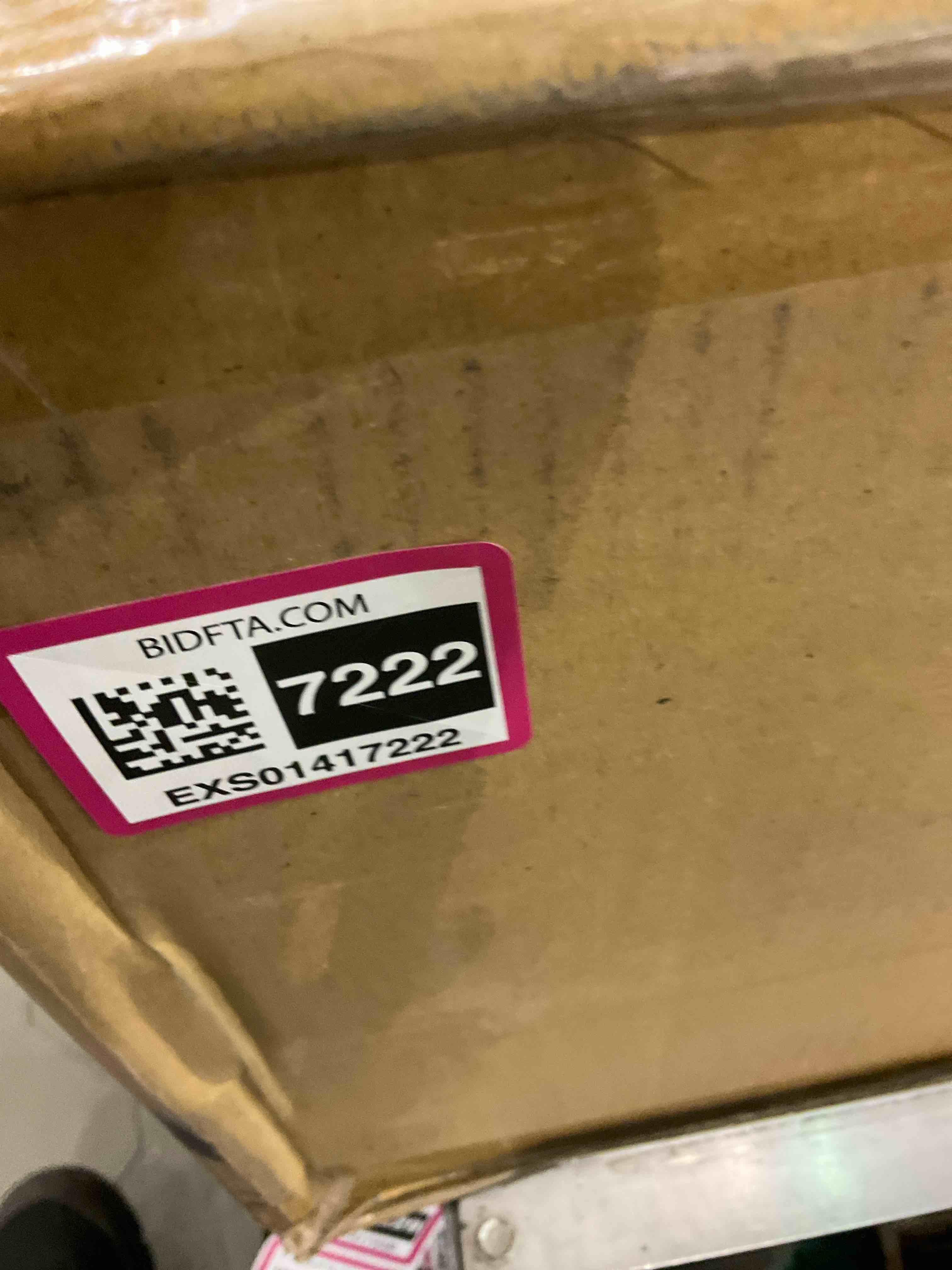 https://s3.amazonaws.com/lotting-images-prod/BargainHunt/EXS01417222_1721217847239.jpeg