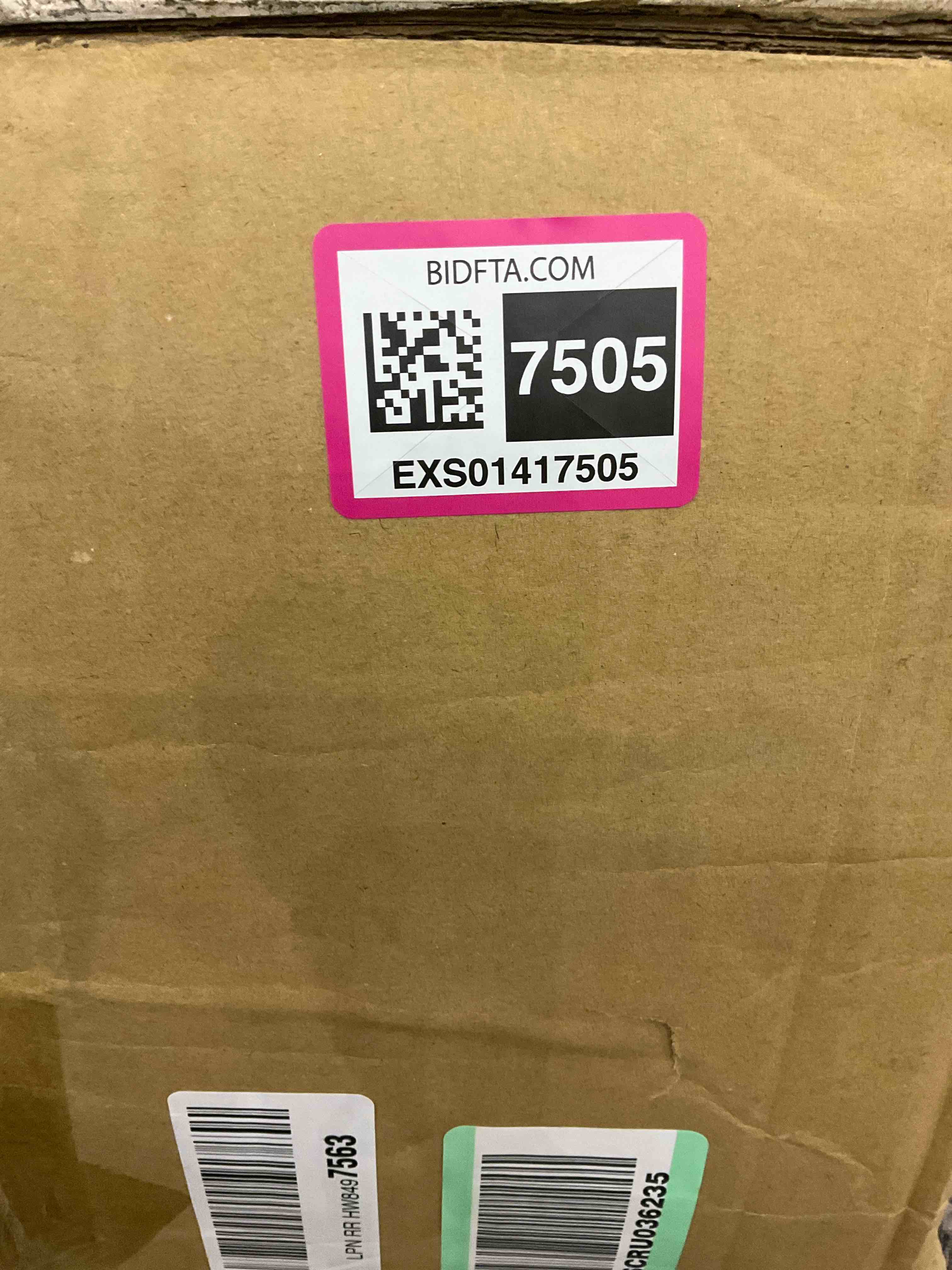 https://s3.amazonaws.com/lotting-images-prod/BargainHunt/EXS01417505_1721219340274.jpeg