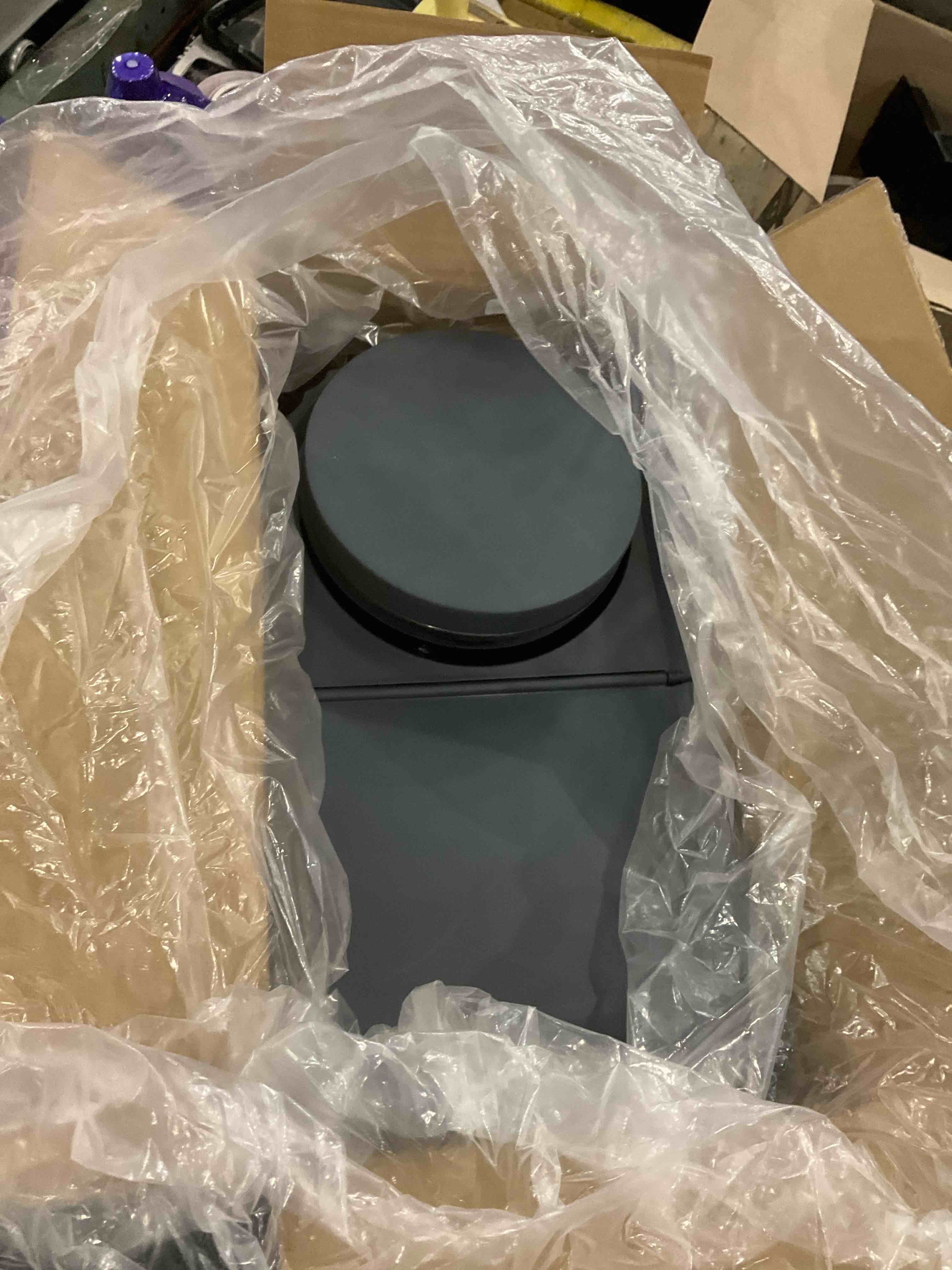 https://s3.amazonaws.com/lotting-images-prod/BargainHunt/EXS01418008_1721043363073.jpeg