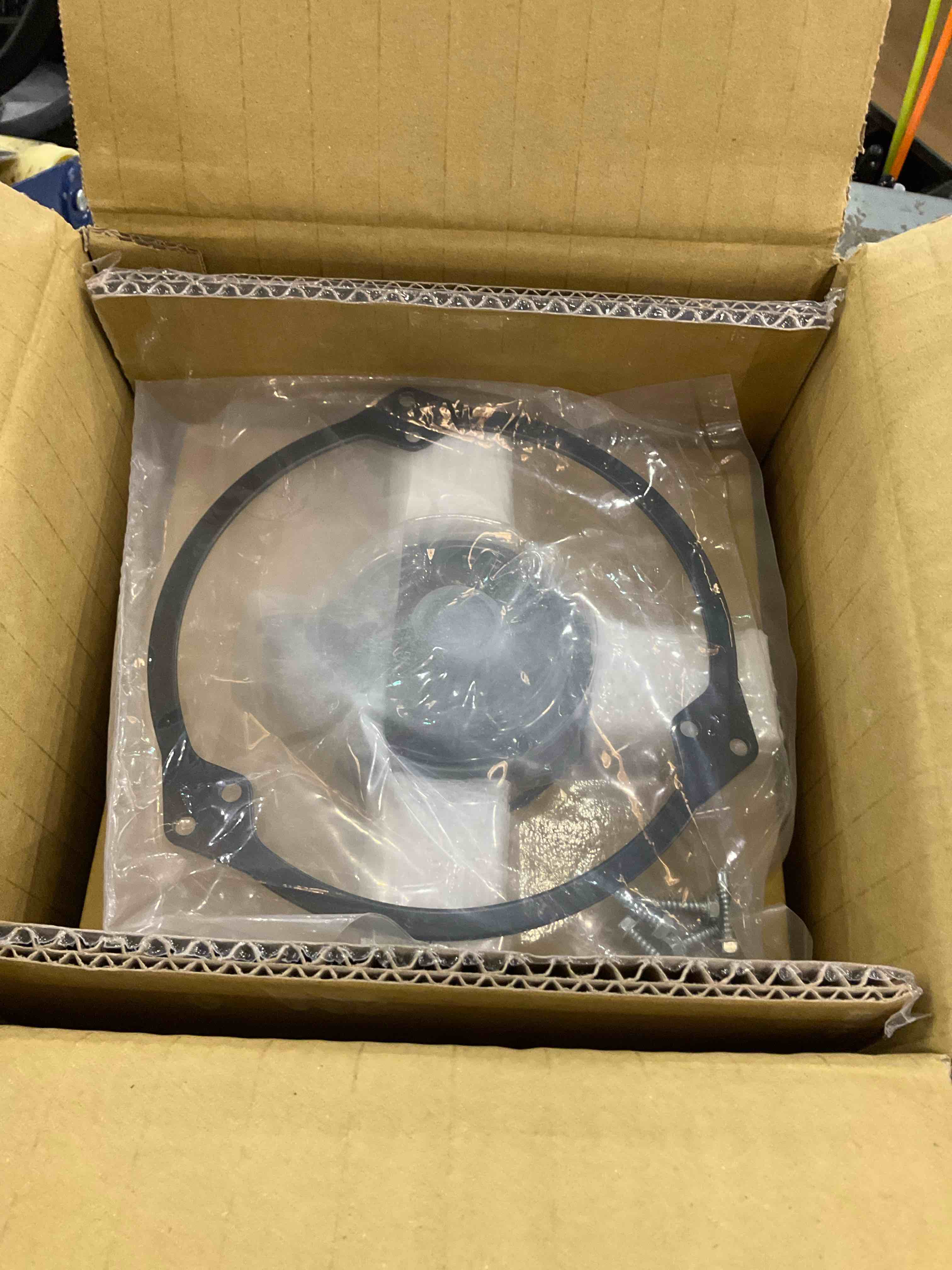 https://s3.amazonaws.com/lotting-images-prod/BargainHunt/EXS01418234_1721658294662.jpeg