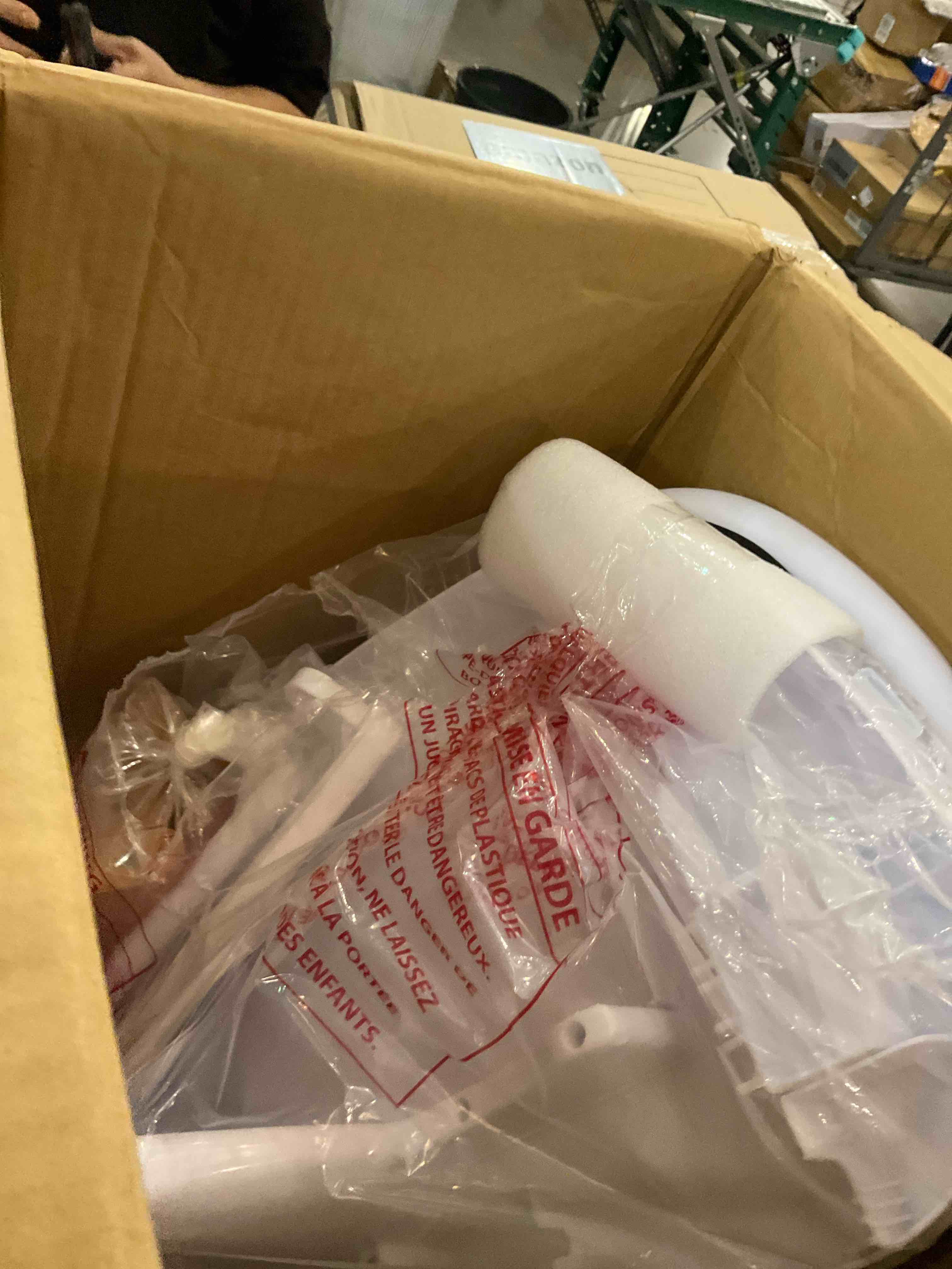 https://s3.amazonaws.com/lotting-images-prod/BargainHunt/EXS01418274_1721668332826.jpeg