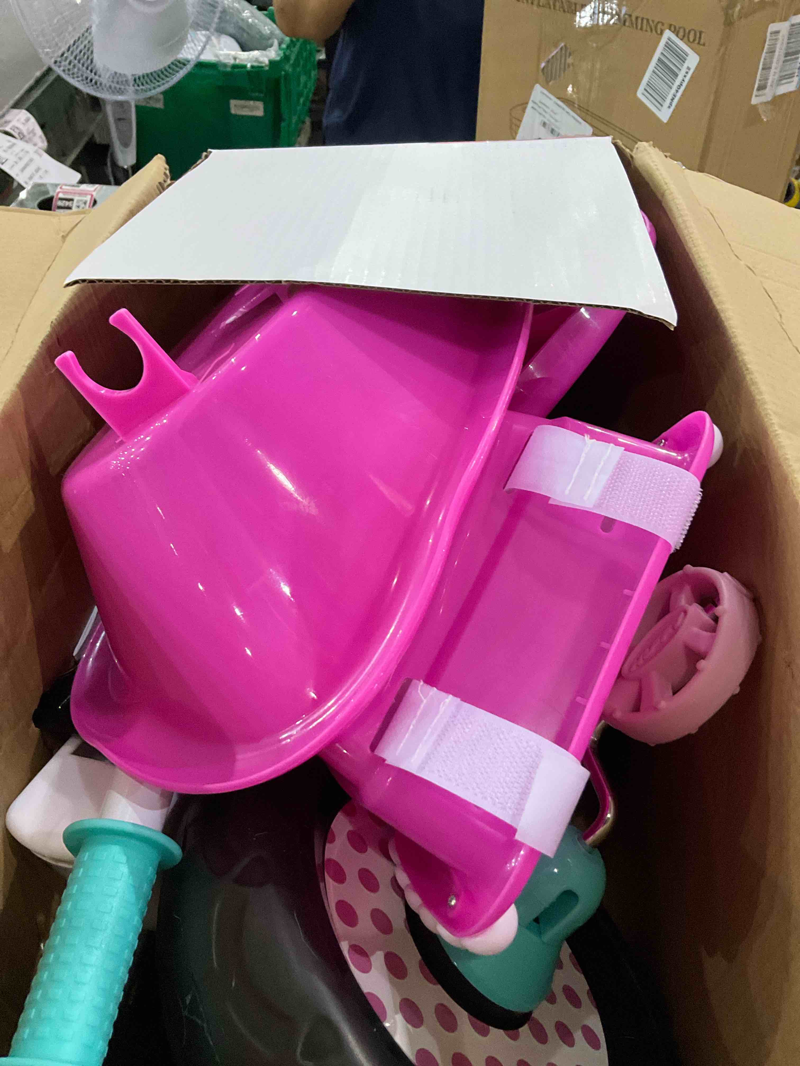 https://s3.amazonaws.com/lotting-images-prod/BargainHunt/EXS01418279_1721733746853.jpeg