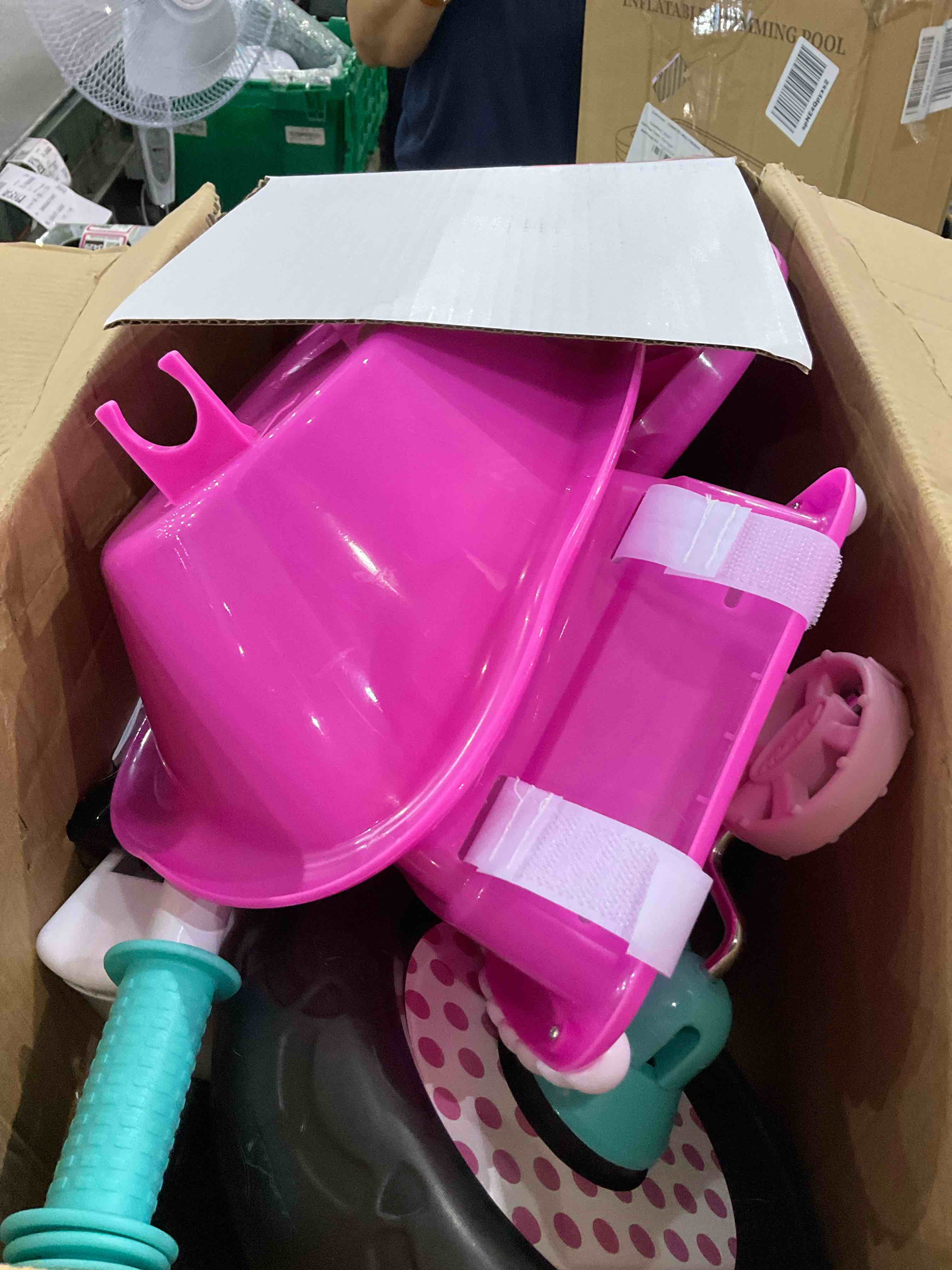 https://s3.amazonaws.com/lotting-images-prod/BargainHunt/EXS01418279_1721733747780.jpeg