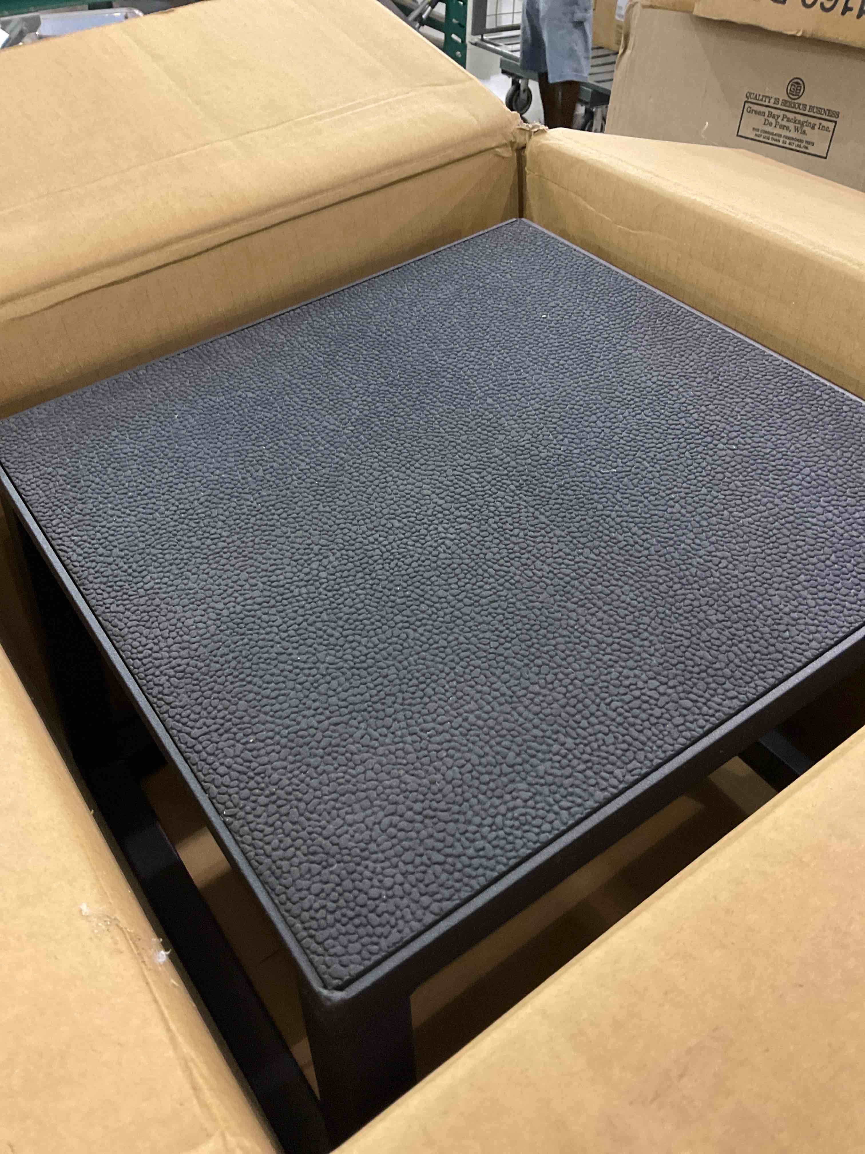 https://s3.amazonaws.com/lotting-images-prod/BargainHunt/EXS01418448_1721828611068.jpeg