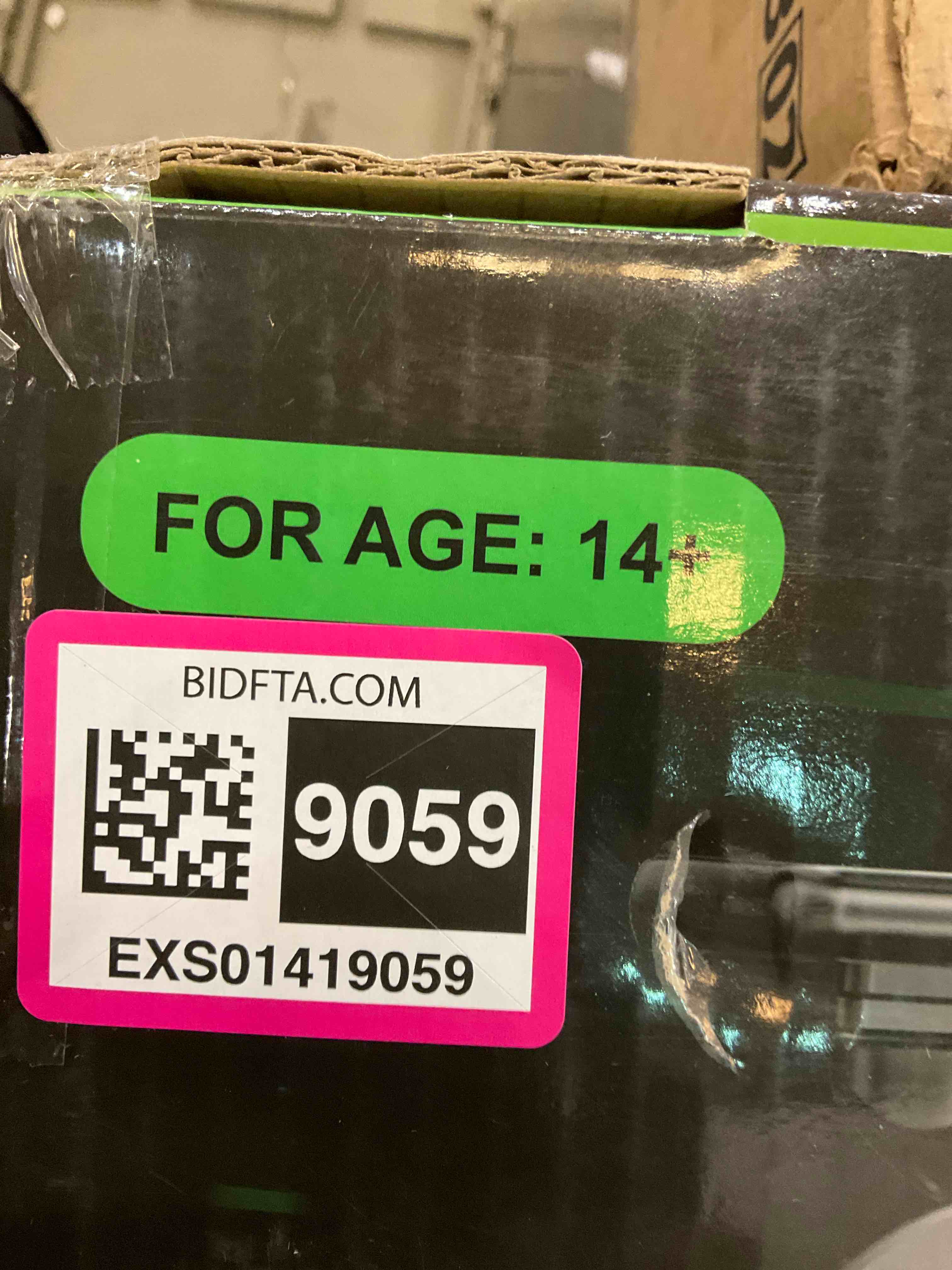 https://s3.amazonaws.com/lotting-images-prod/BargainHunt/EXS01419059_1722262566144.jpeg