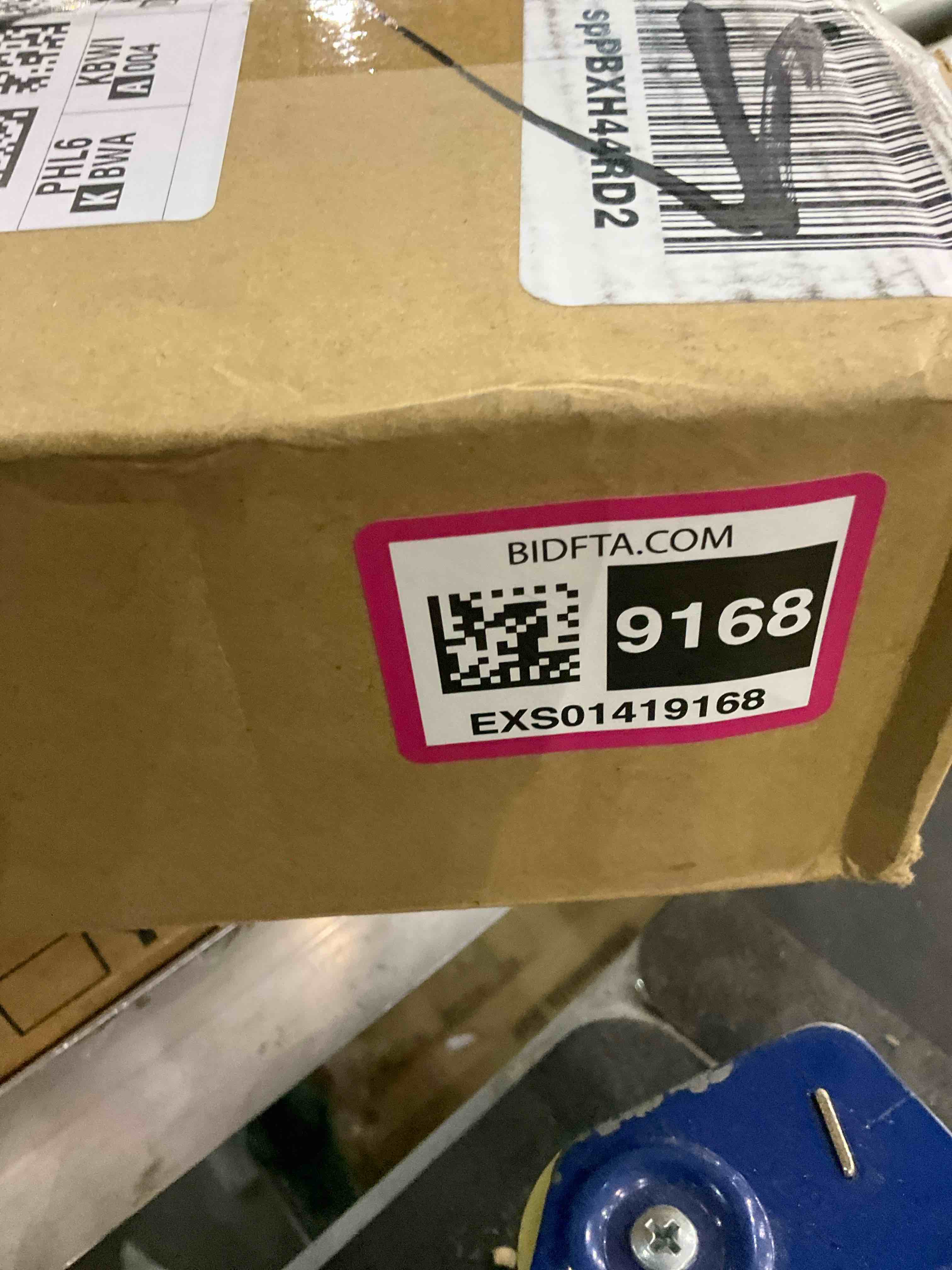 https://s3.amazonaws.com/lotting-images-prod/BargainHunt/EXS01419168_1722339587660.jpeg