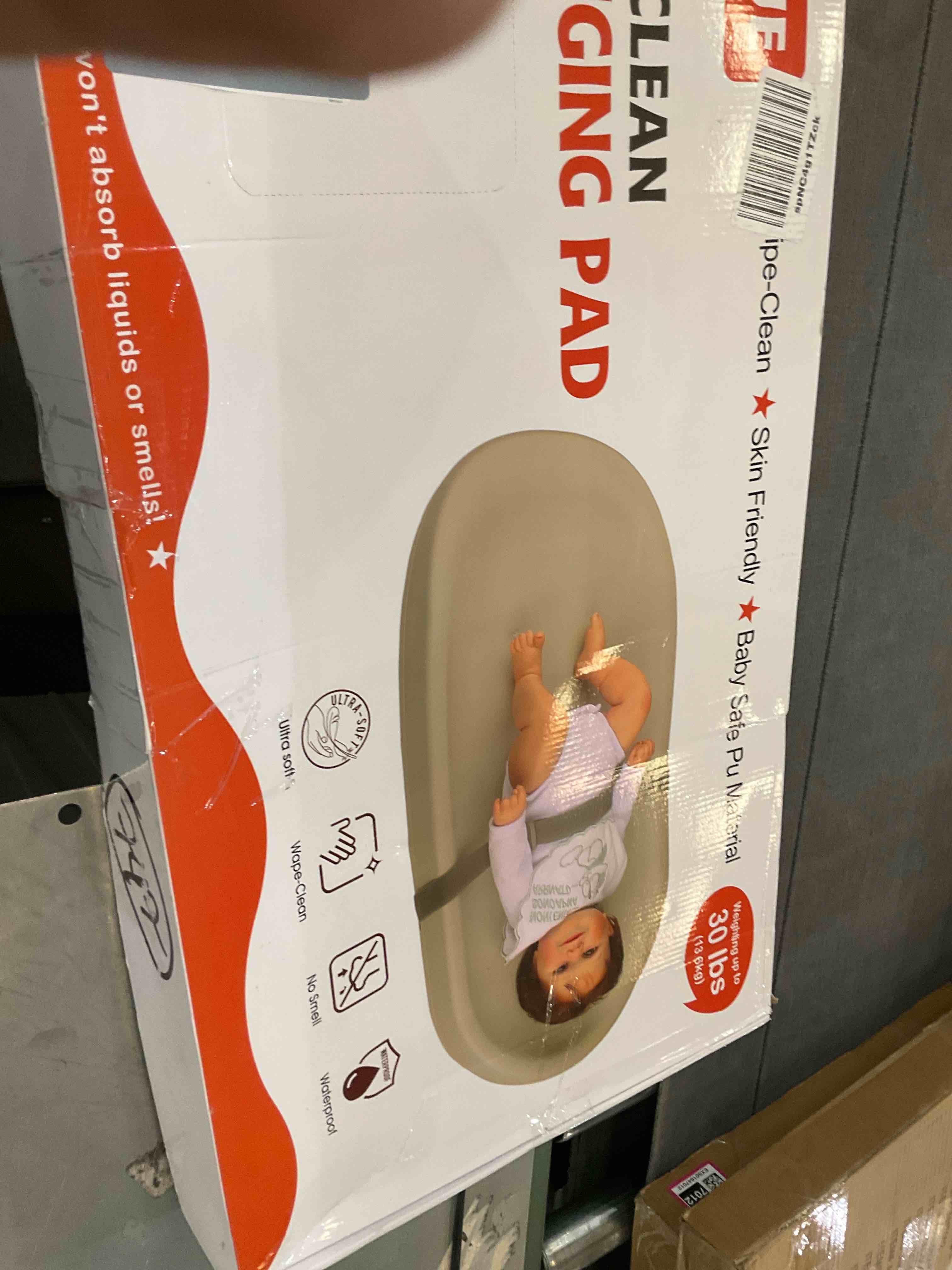 https://s3.amazonaws.com/lotting-images-prod/BargainHunt/EXS01419523_1720631120601.jpeg