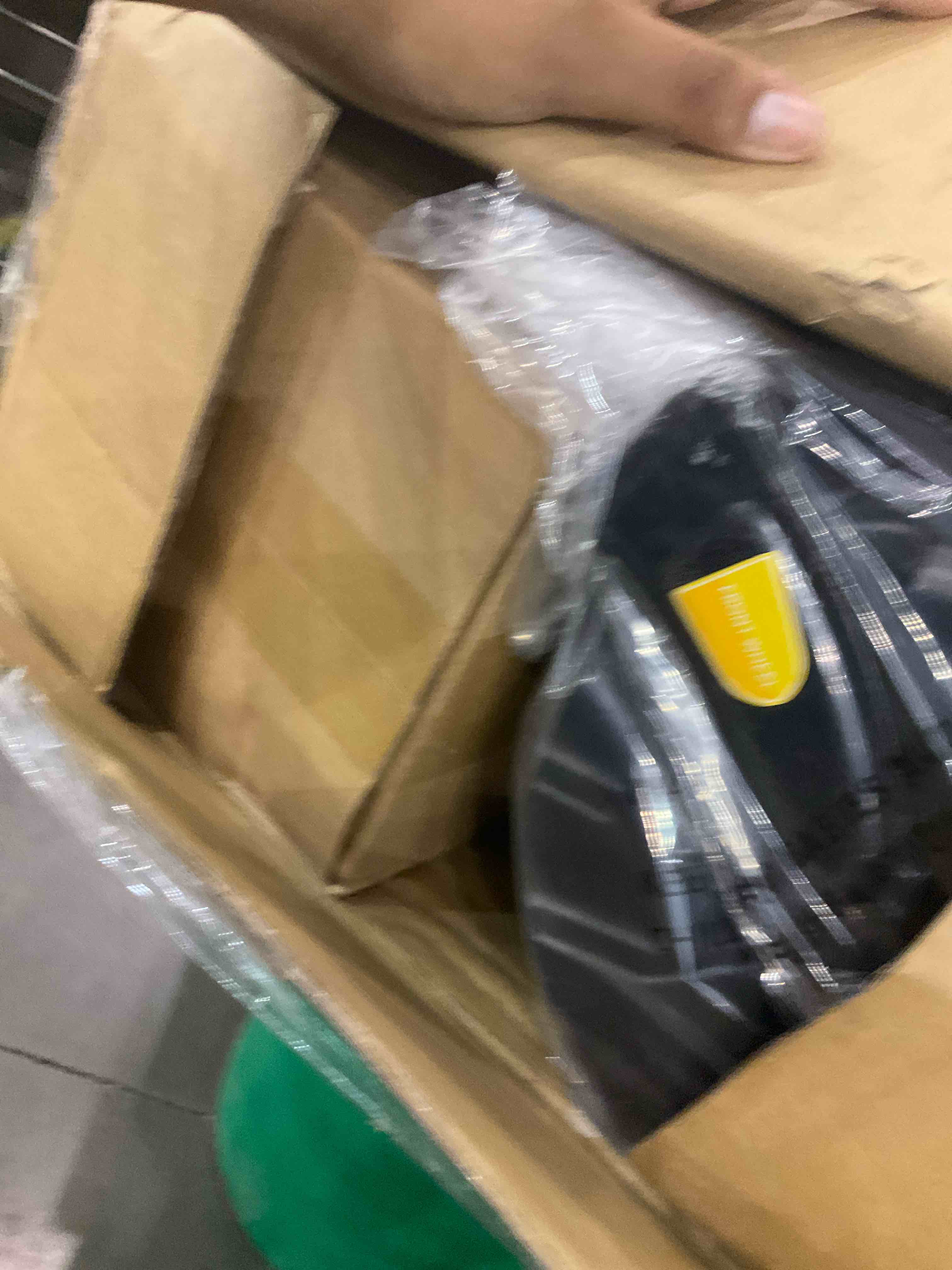 https://s3.amazonaws.com/lotting-images-prod/BargainHunt/EXS01419739_1721216130981.jpeg