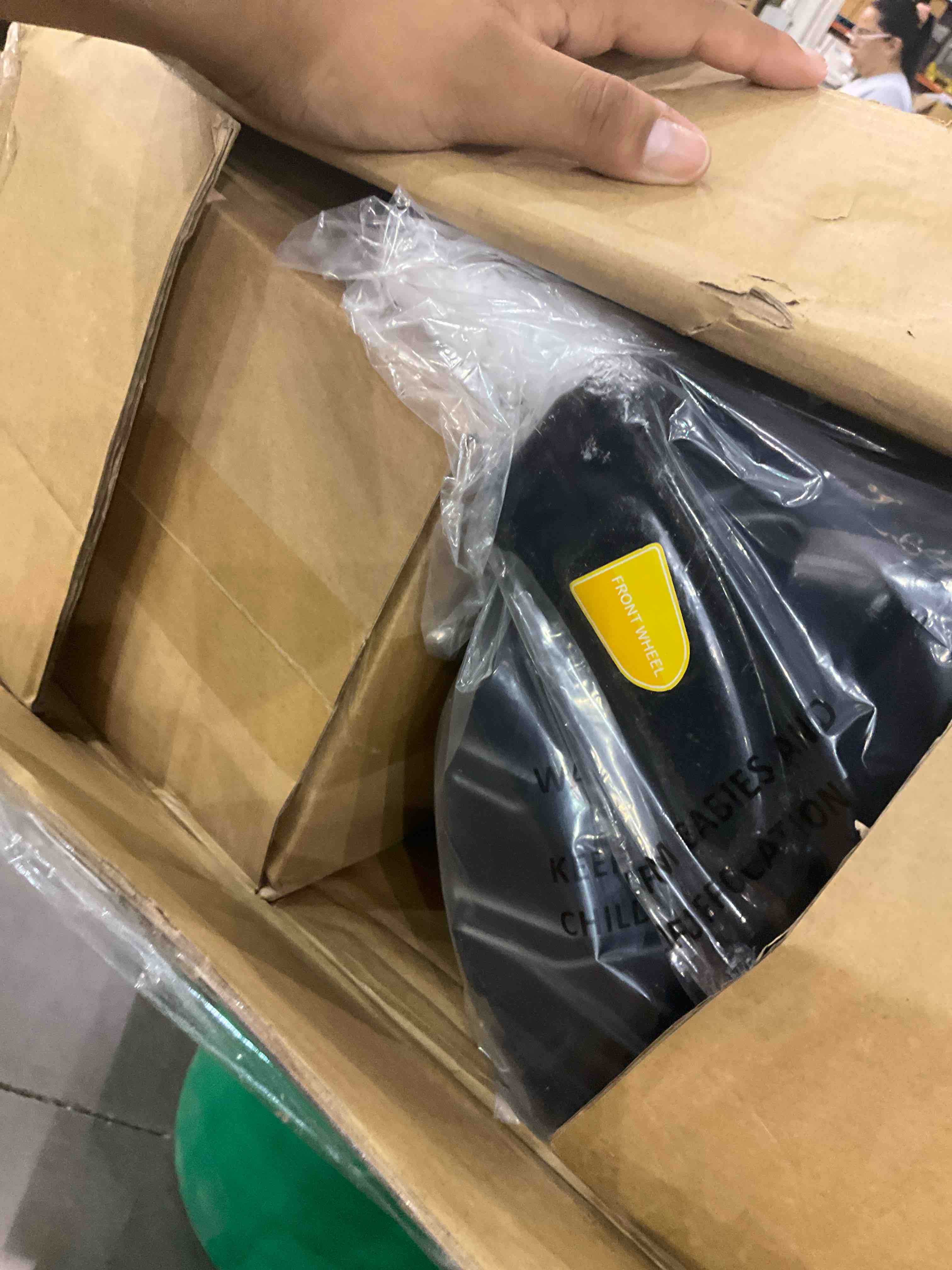 https://s3.amazonaws.com/lotting-images-prod/BargainHunt/EXS01419739_1721216131875.jpeg