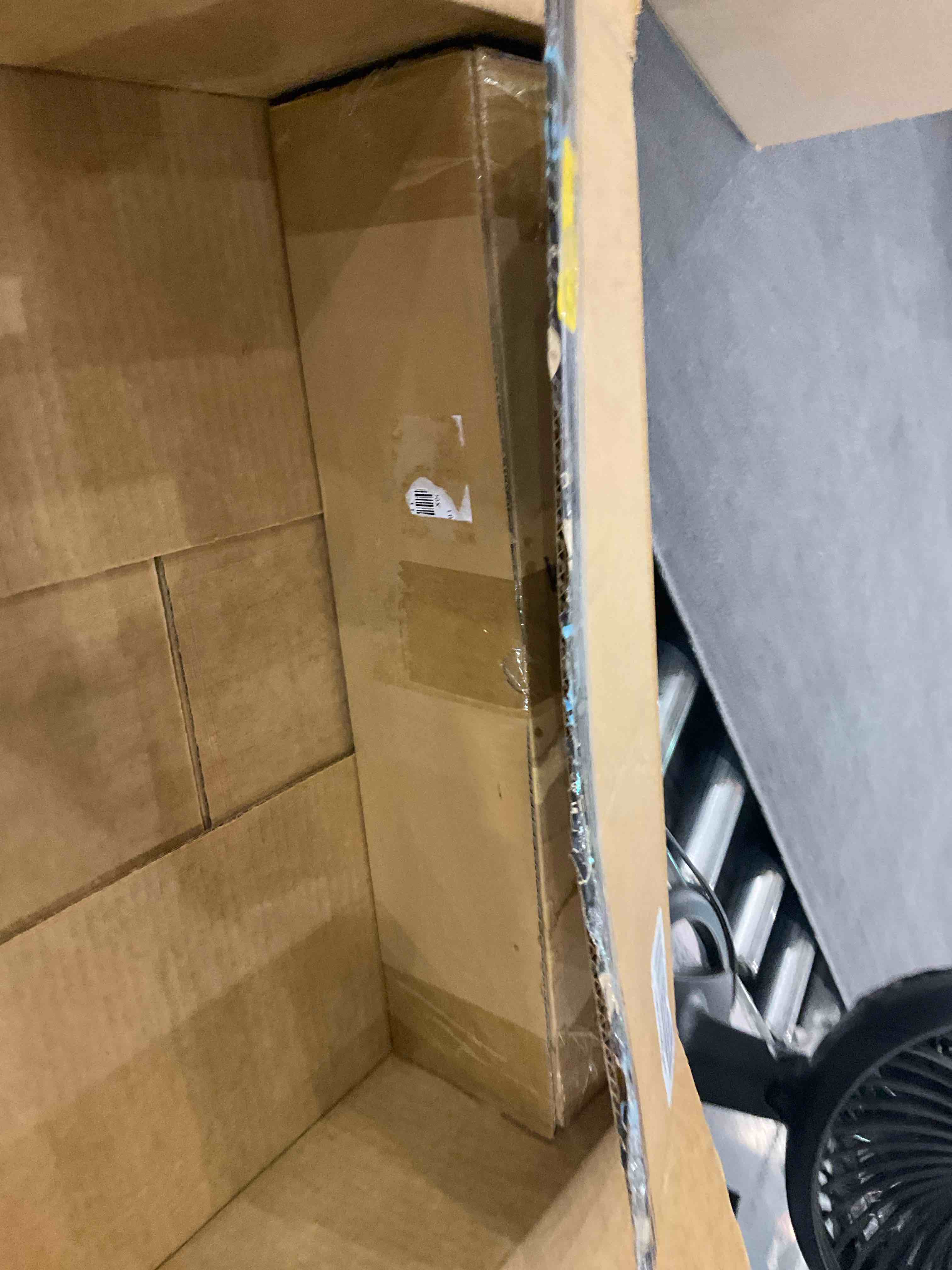 https://s3.amazonaws.com/lotting-images-prod/BargainHunt/EXS01419806_1721656704056.jpeg