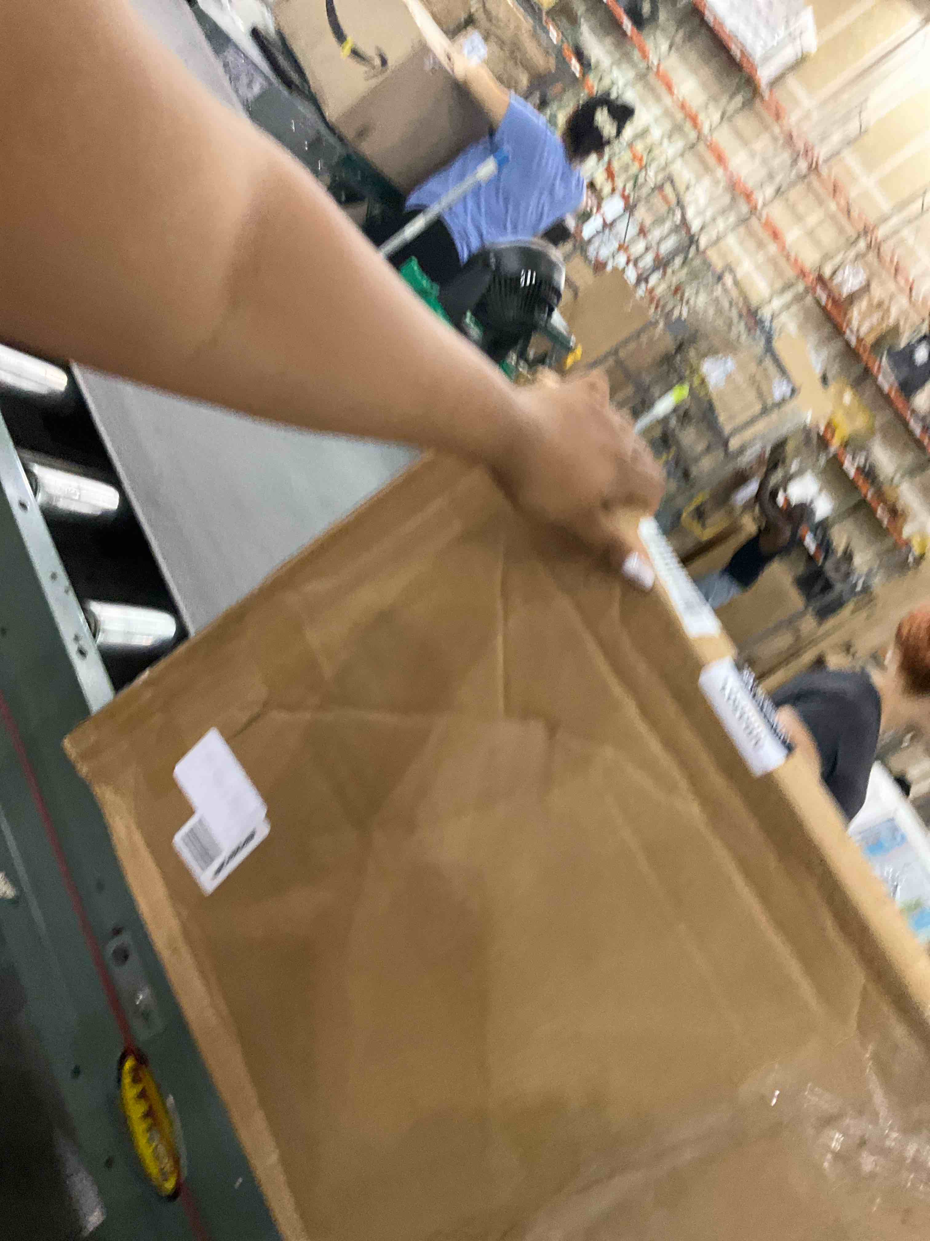 https://s3.amazonaws.com/lotting-images-prod/BargainHunt/EXS01419972_1721827552192.jpeg