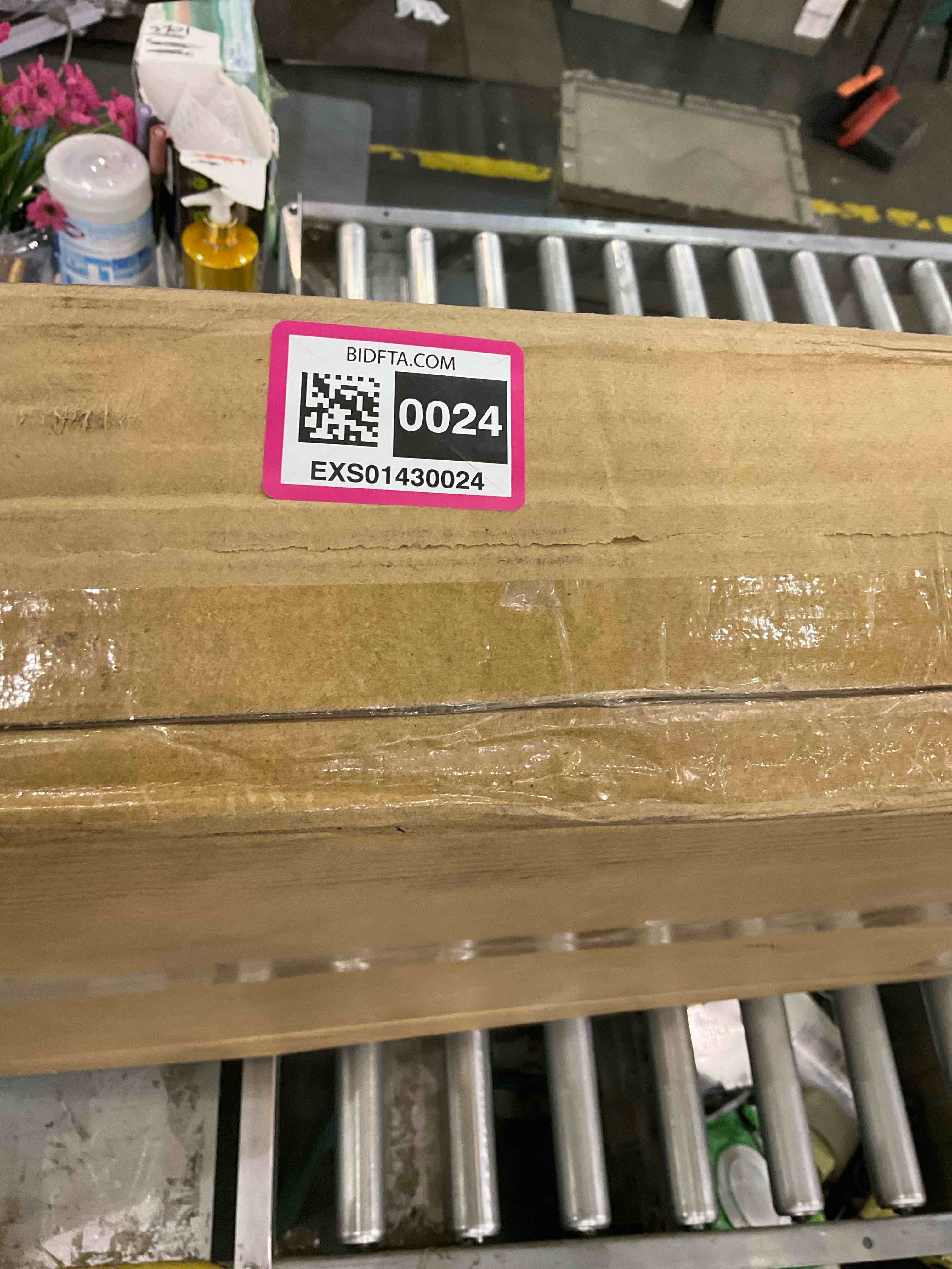 https://s3.amazonaws.com/lotting-images-prod/BargainHunt/EXS01430024_1722860509392.jpeg