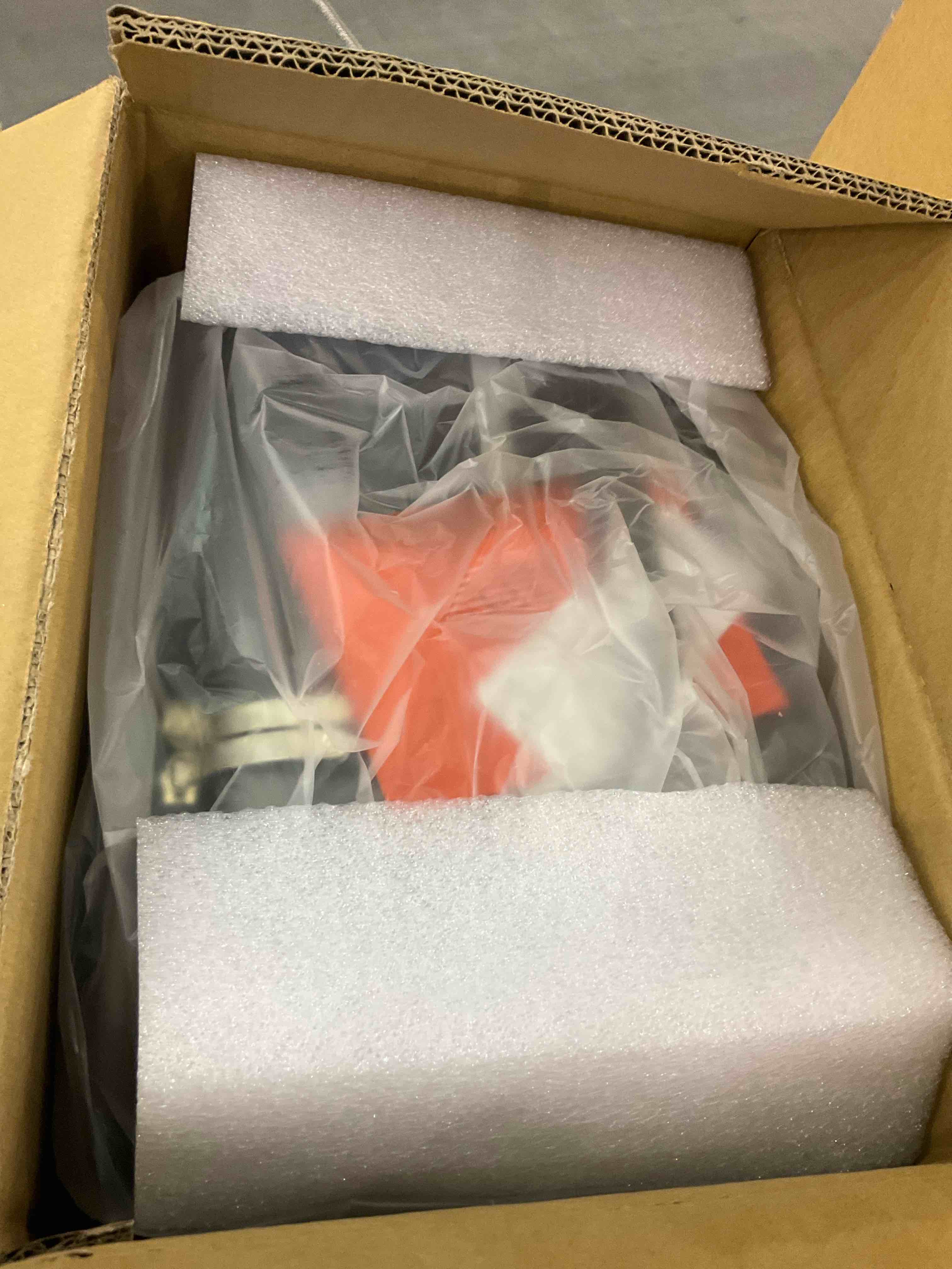 https://s3.amazonaws.com/lotting-images-prod/BargainHunt/EXS01430490_1723204350682.jpeg