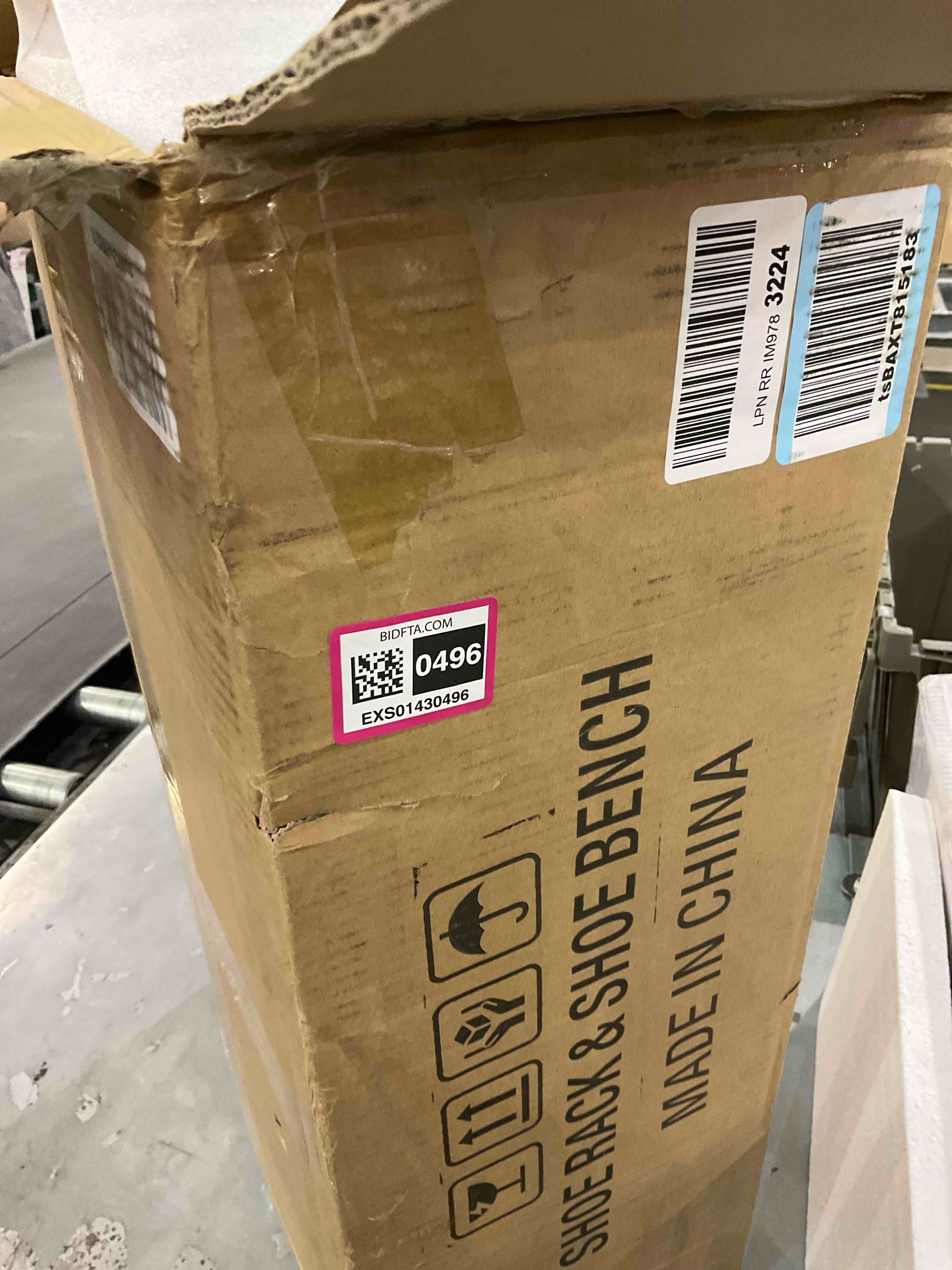 https://s3.amazonaws.com/lotting-images-prod/BargainHunt/EXS01430496_1723204806470.jpeg