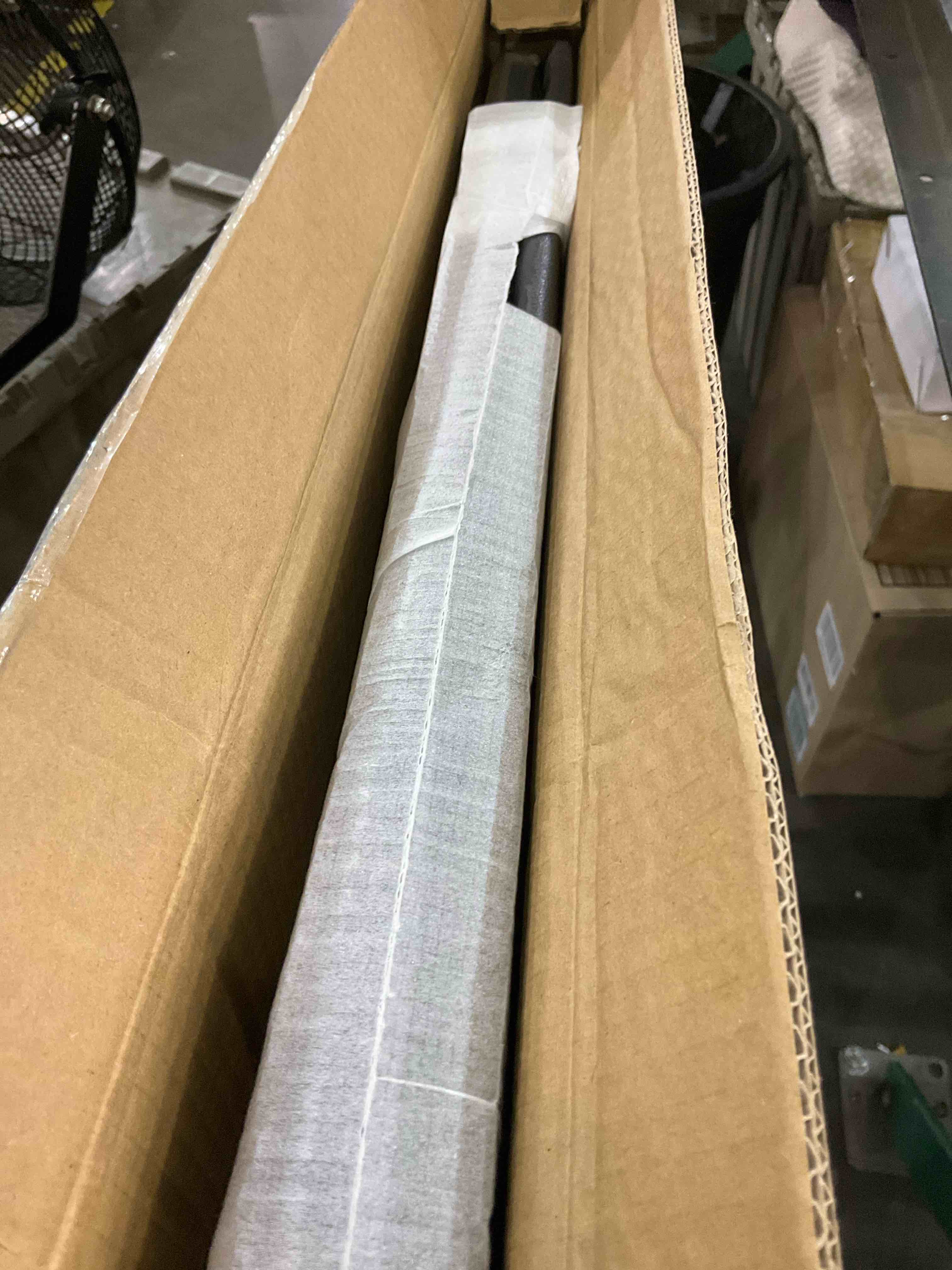 https://s3.amazonaws.com/lotting-images-prod/BargainHunt/EXS01430629_1720545433145.jpeg