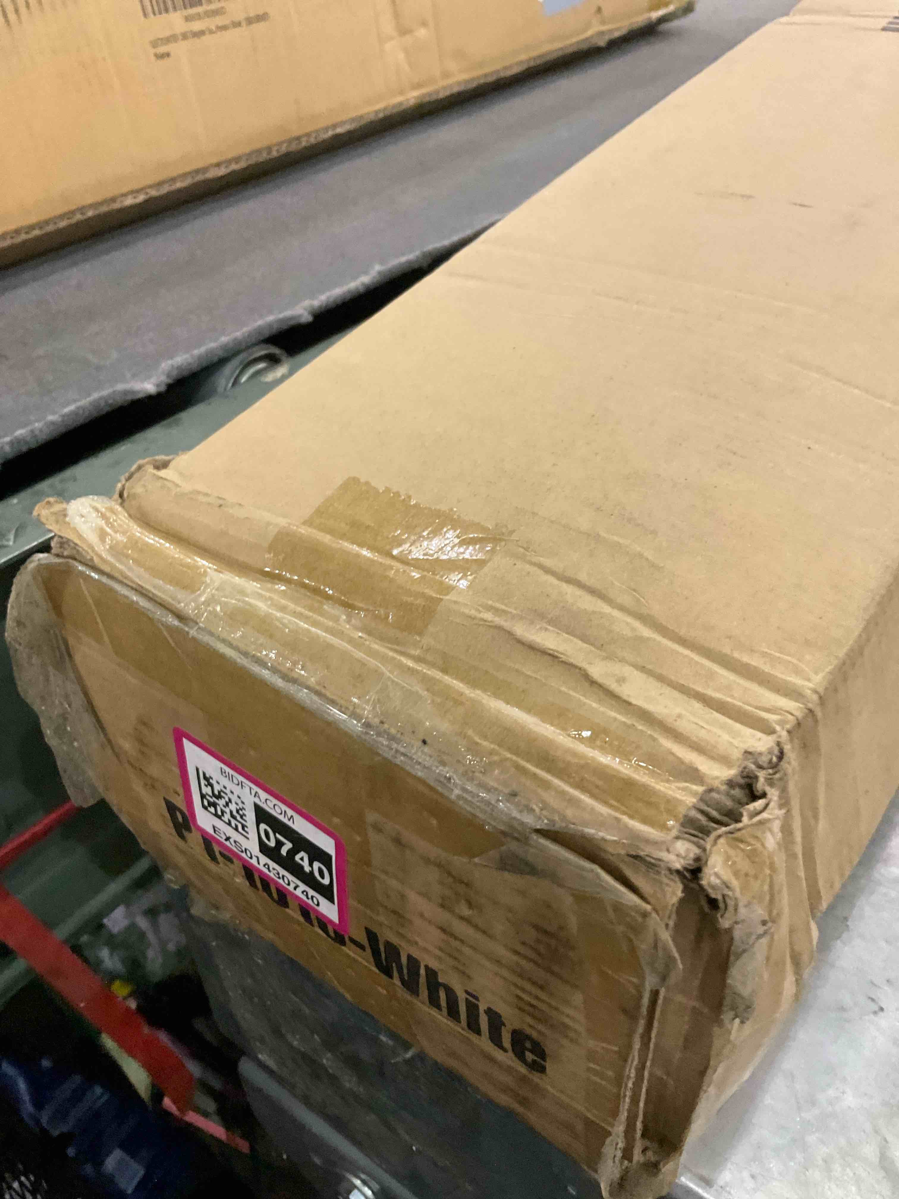 https://s3.amazonaws.com/lotting-images-prod/BargainHunt/EXS01430740_1721219239362.jpeg
