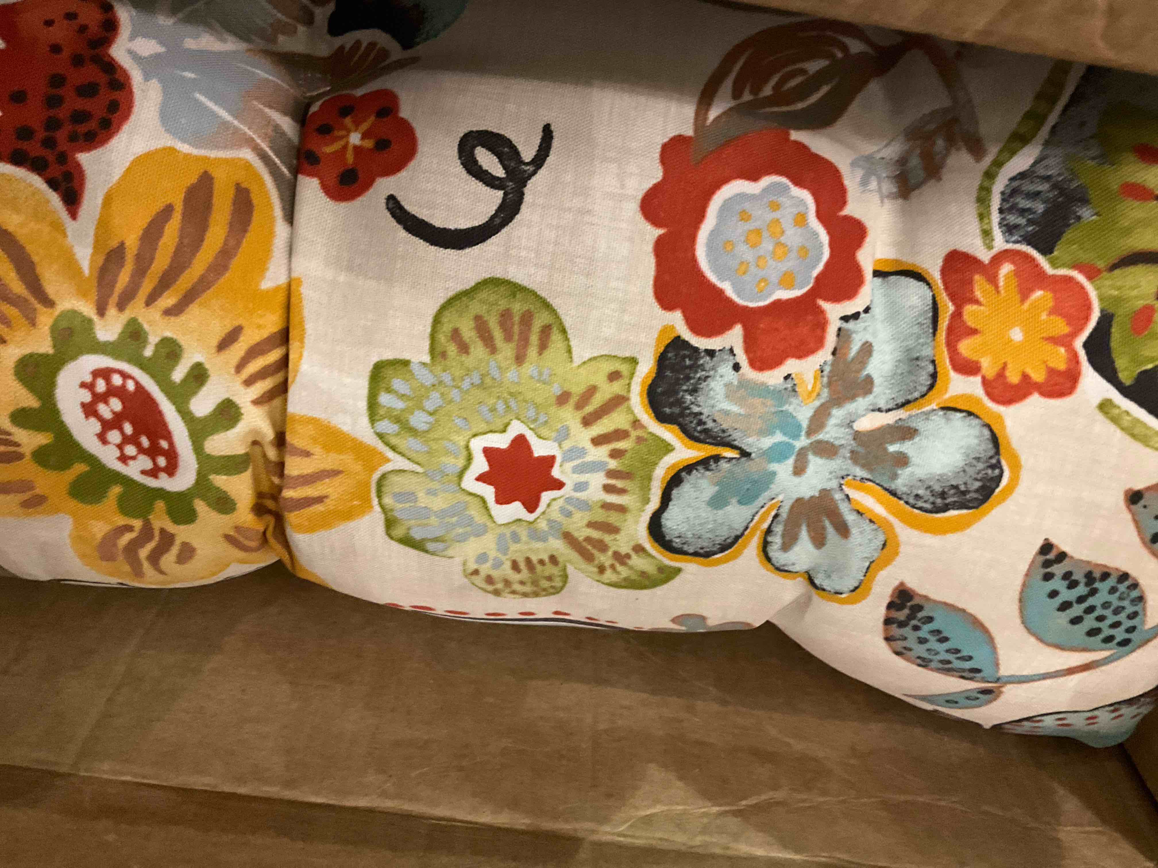 https://s3.amazonaws.com/lotting-images-prod/BargainHunt/EXS01430785_1720700714673.jpeg