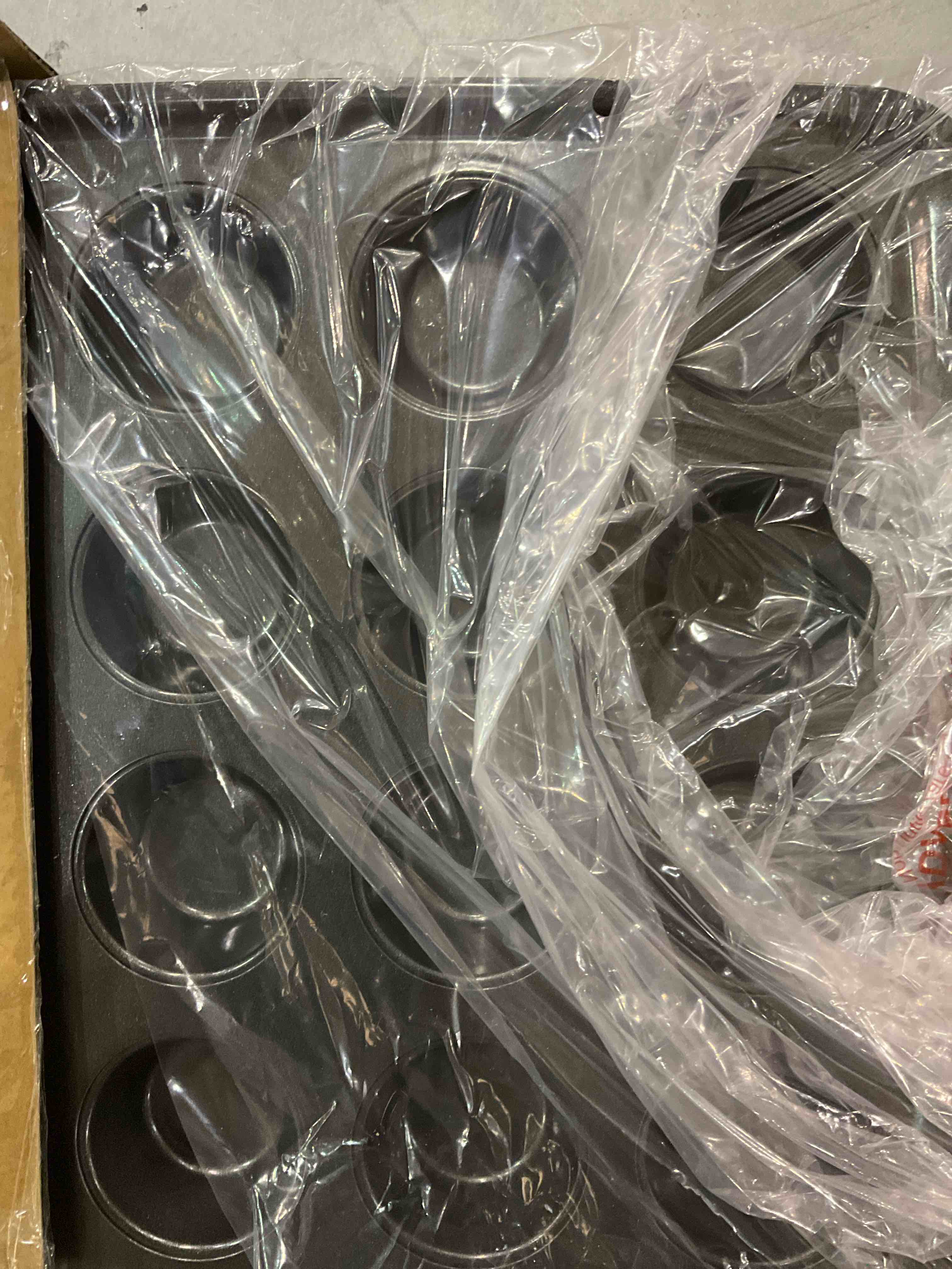 Rachael Ray Yum-o Nonstick 24 Cup Muffin Pan in Gray and Orange