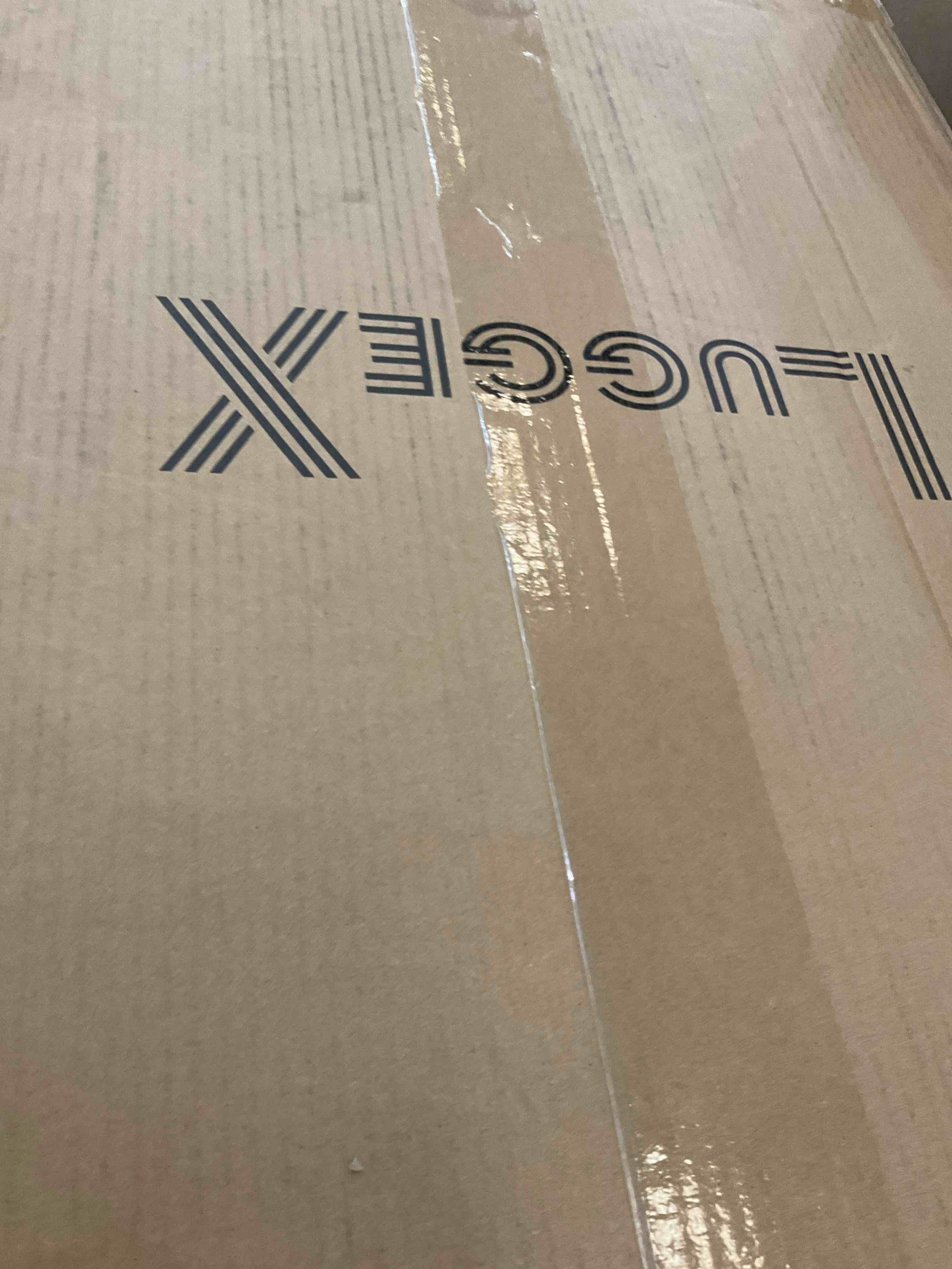 https://s3.amazonaws.com/lotting-images-prod/BargainHunt/EXS01431388_1719849037754.jpeg
